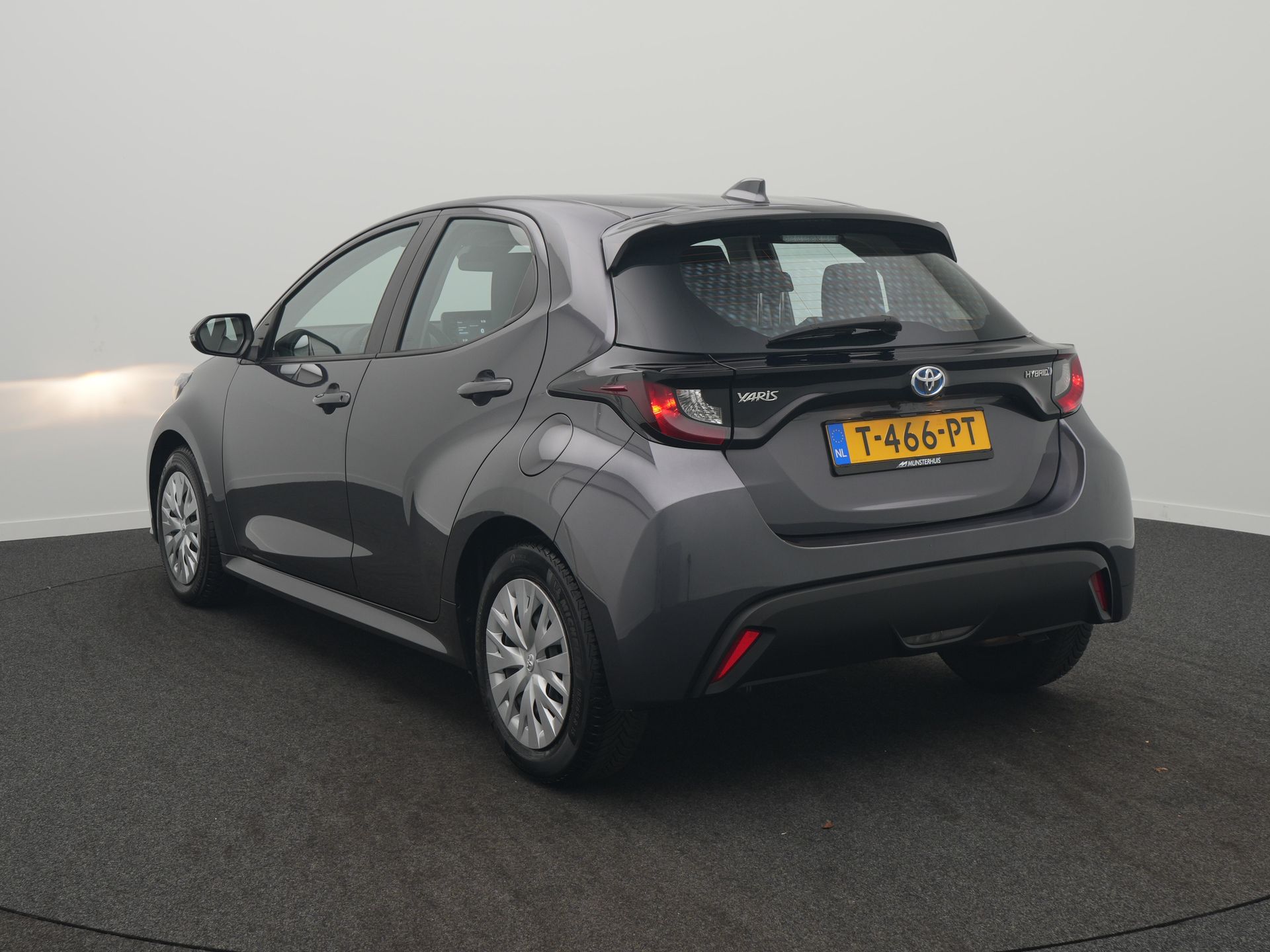 Toyota Yaris 1.5 Hybrid Active - Occasion Lease vanaf €359 p/m - Afbeelding 3