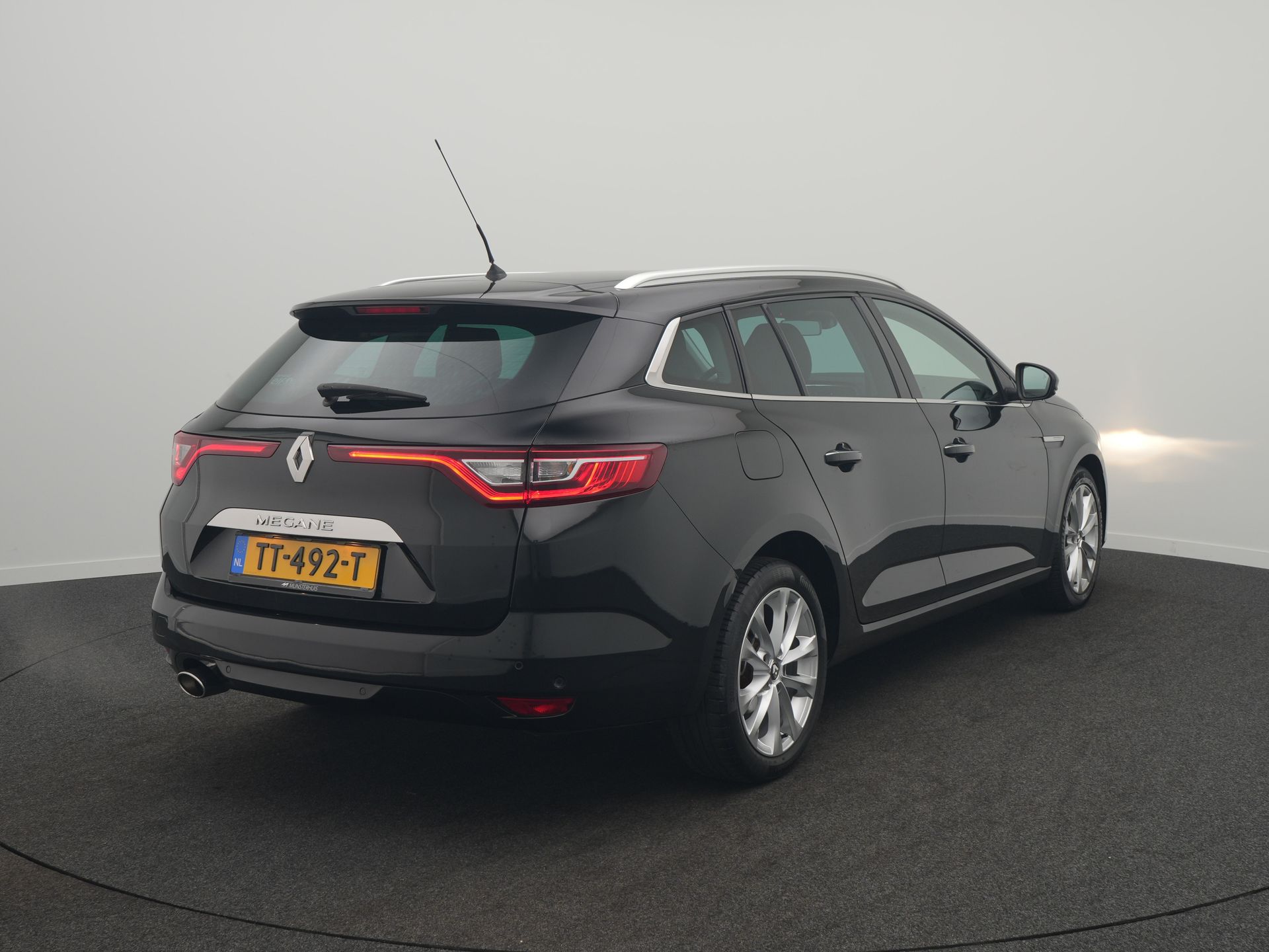 Renault Mégane Estate TCe 130 EDC Intens - Afbeelding 4