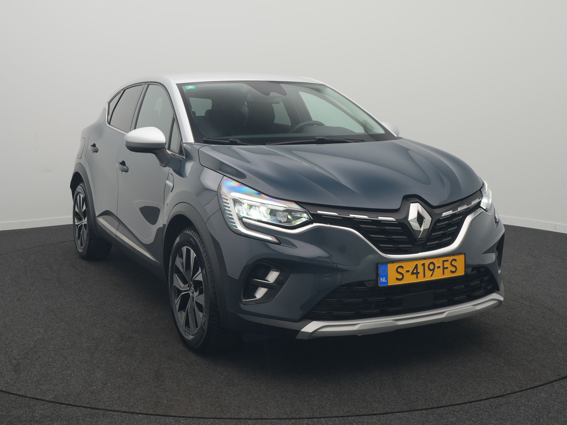 Renault Captur 1.6 E-Tech Plug-in Hybrid 160 Techno - Occasion Lease vanaf €549 p/m - Afbeelding 3