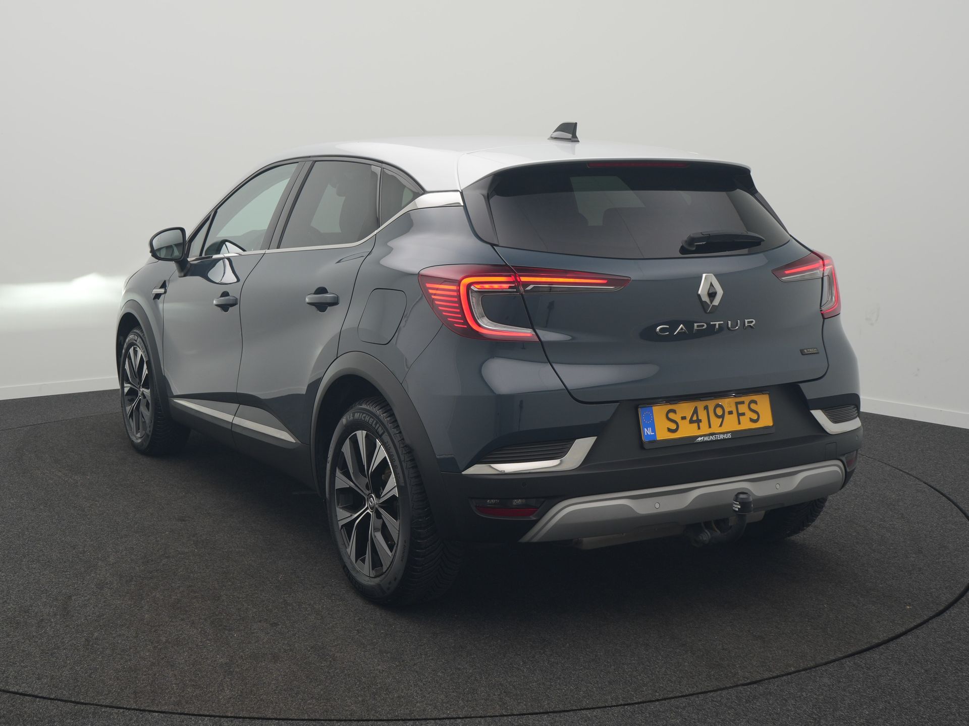 Renault Captur 1.6 E-Tech Plug-in Hybrid 160 Techno - Occasion Lease vanaf €549 p/m - Afbeelding 4
