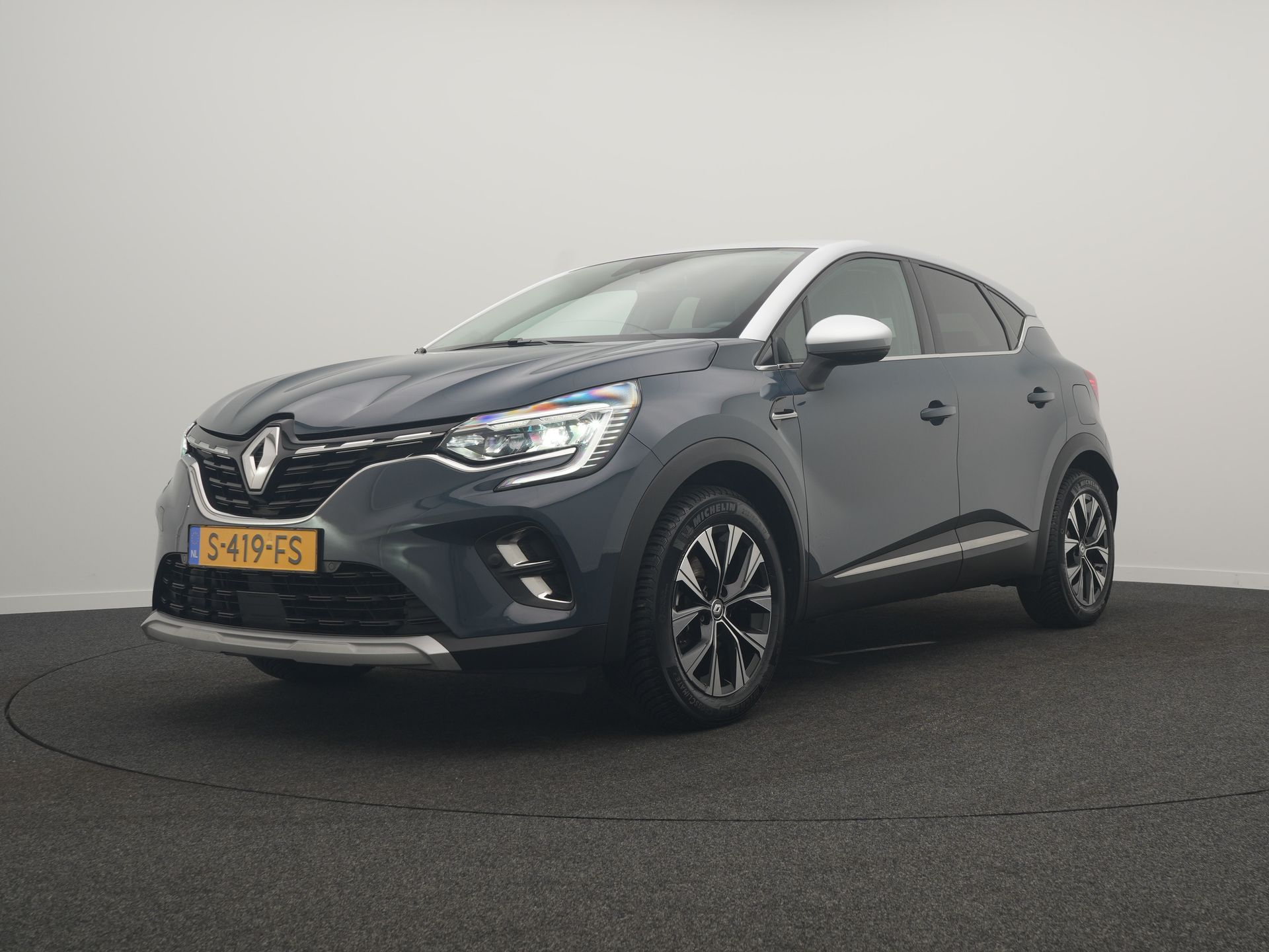Renault Captur 1.6 E-Tech Plug-in Hybrid 160 Techno - Occasion Lease vanaf €549 p/m - Afbeelding 5