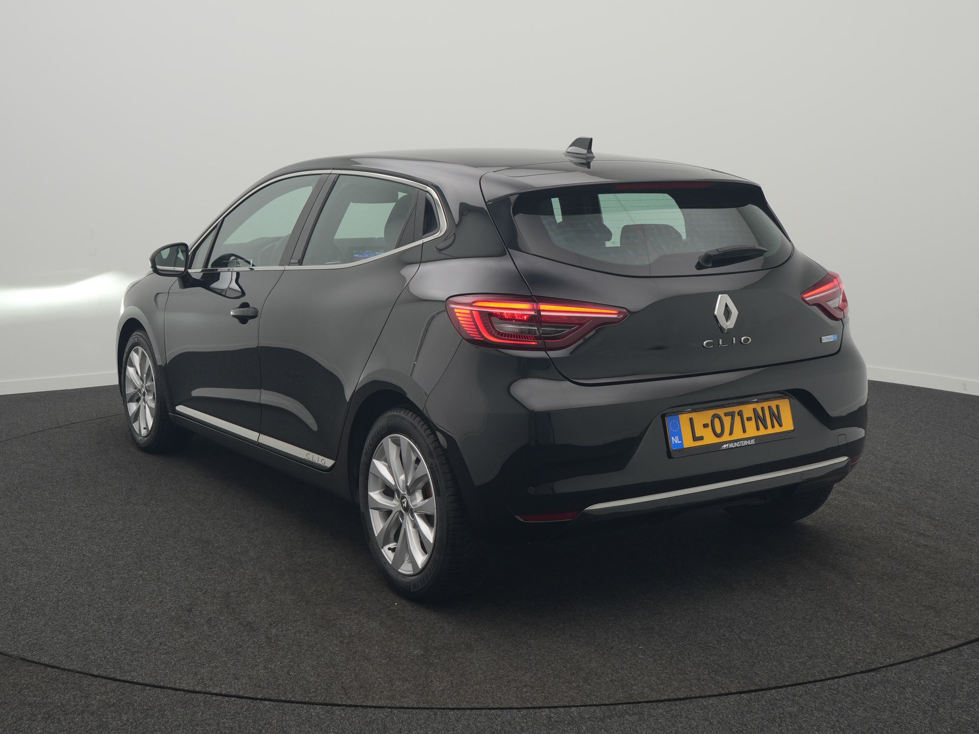 Renault Clio 1.6 E-Tech Hybrid 140 Intens - Occasion Lease vanaf €514 p/m - Afbeelding 4