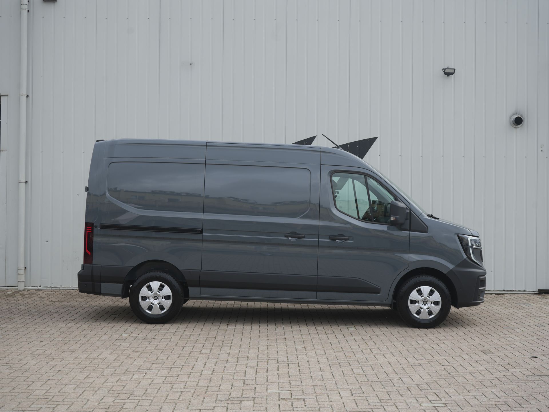 Renault Master T35 2.0 dCi 170 L2H2 Extra - Occasion Lease vanaf €649 p/m - Afbeelding 3