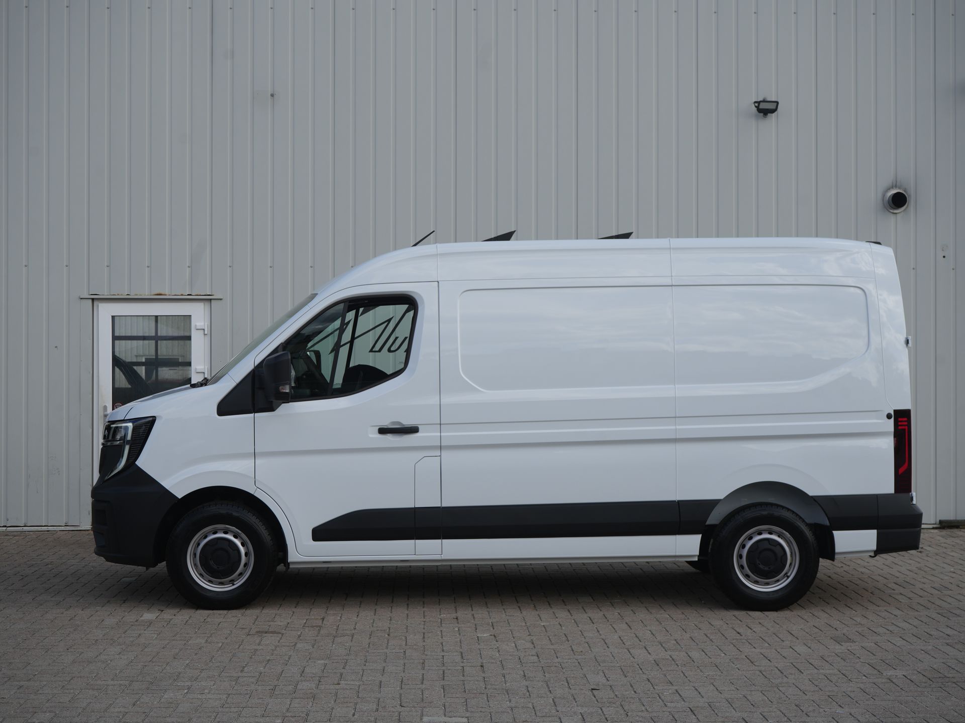Renault Master T35 2.0 dCi 130 L2H2 Advance - Occasion Lease vanaf €584 p/m - Afbeelding 2