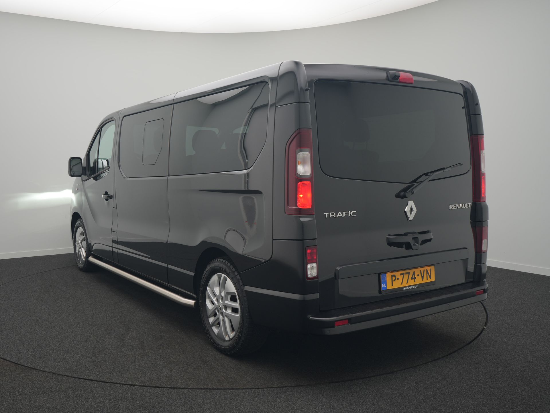 Renault Trafic Passenger 2.0 dCi 145 Grand Intens - Occasion Lease vanaf €1189 p/m - Afbeelding 3