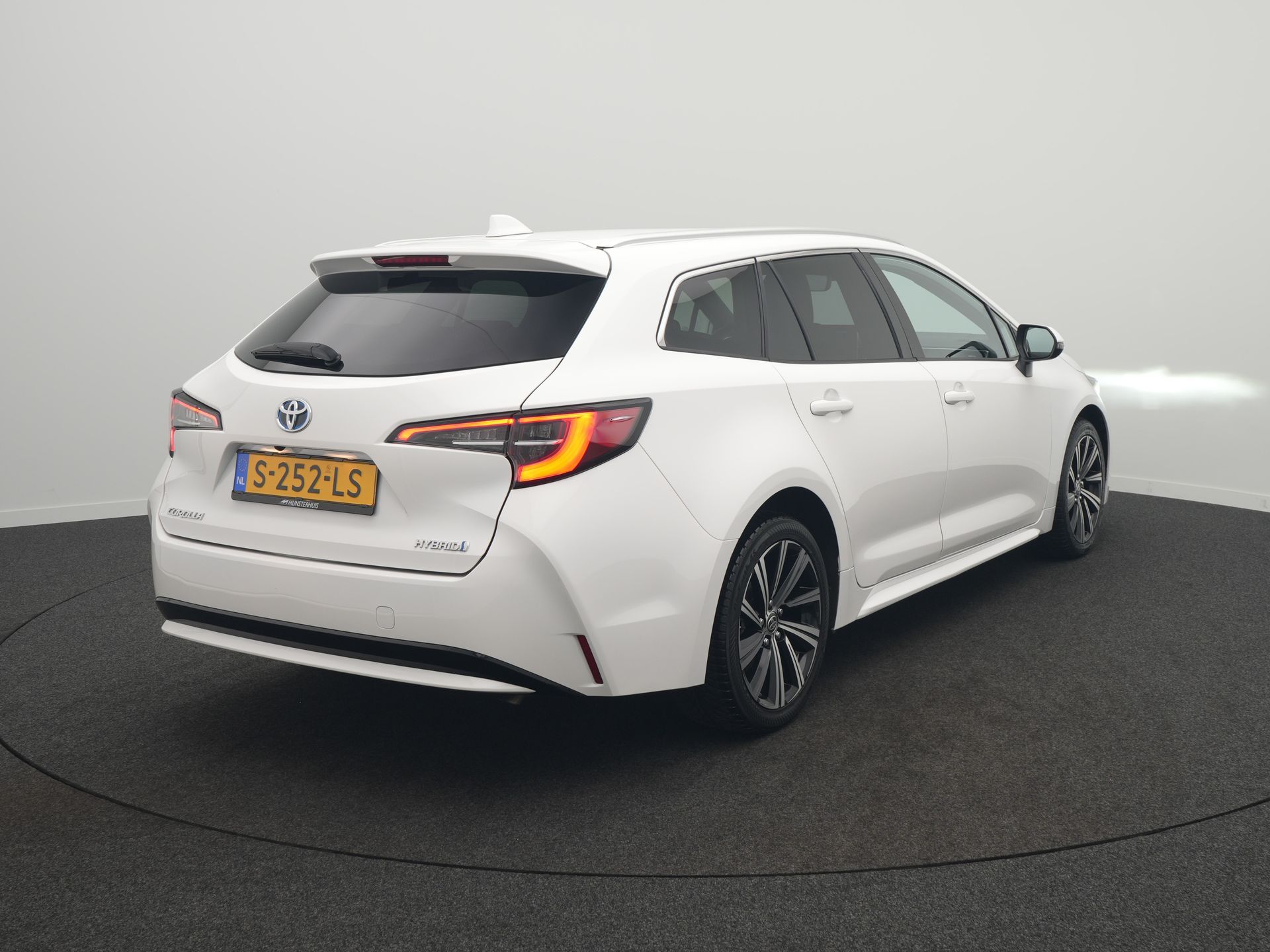 Toyota Corolla Touring Sports 1.8 Hybrid Dynamic - Afbeelding 5