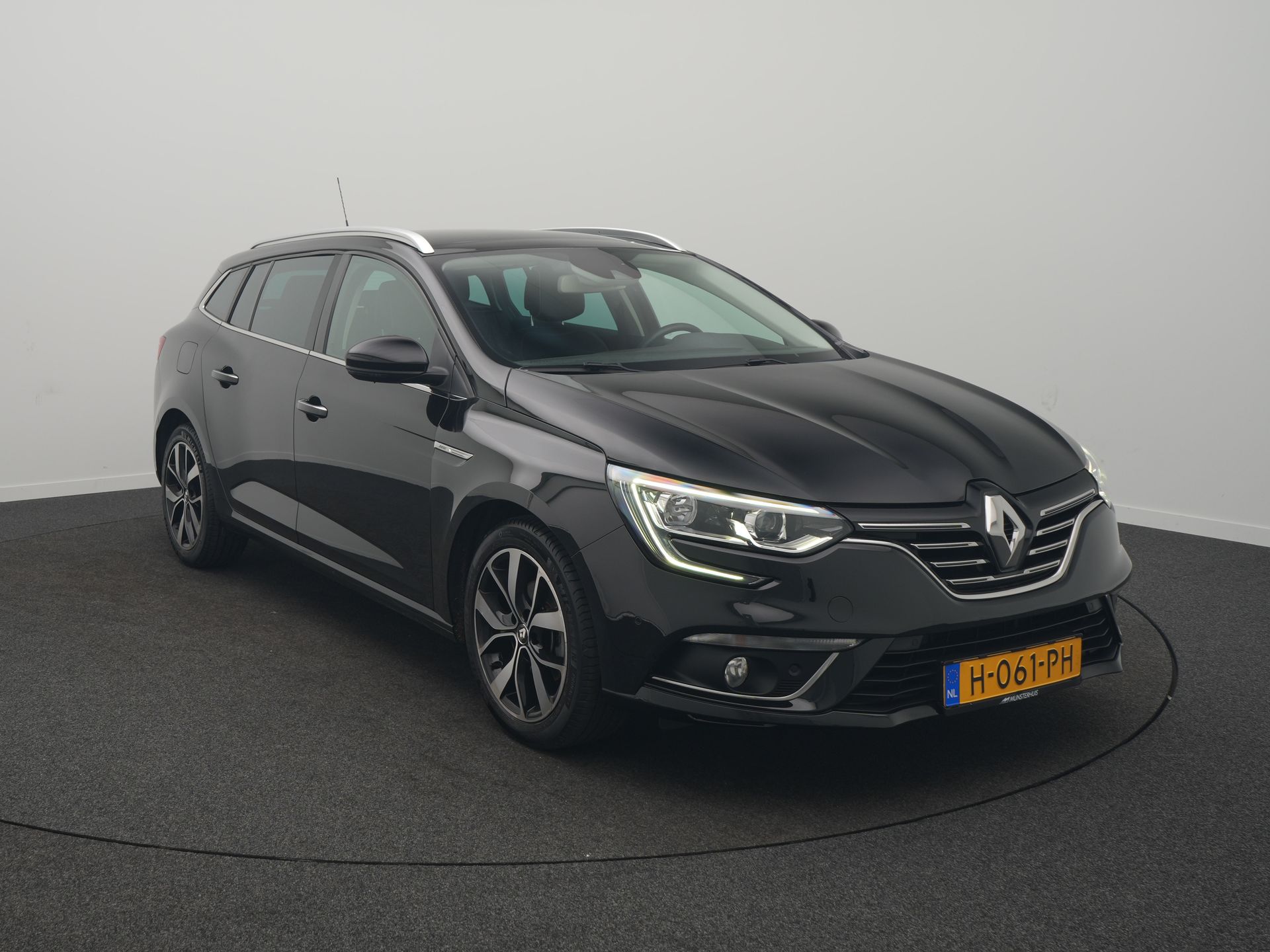 Renault Mégane Estate TCe 140 Bose - Occasion Lease vanaf €589 p/m - Afbeelding 3