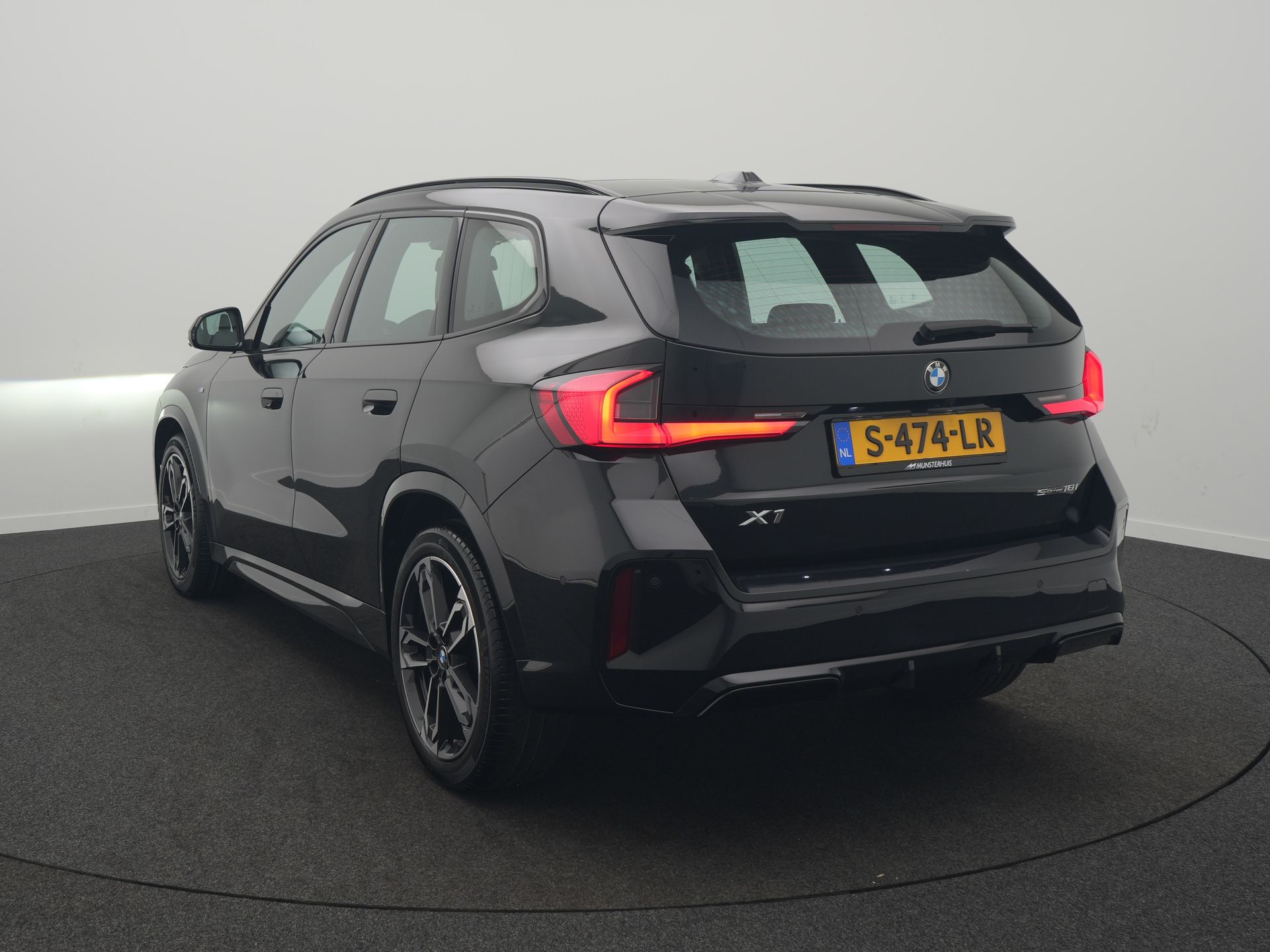 BMW X1 sDrive18i M-Sport - Afbeelding 4