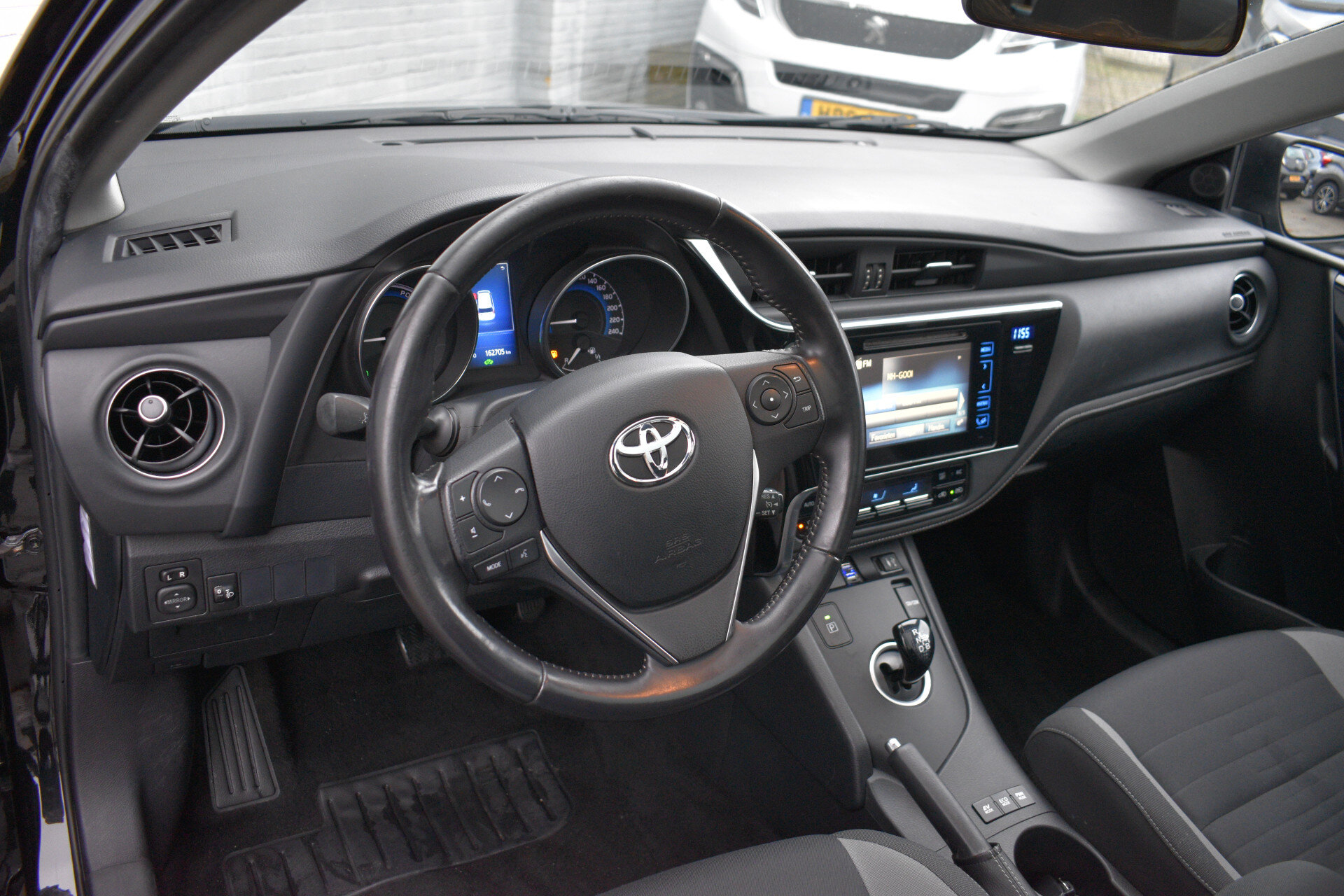 Toyota Auris 1.8 Hybrid Trend Automaat 136pk - Afbeelding 4