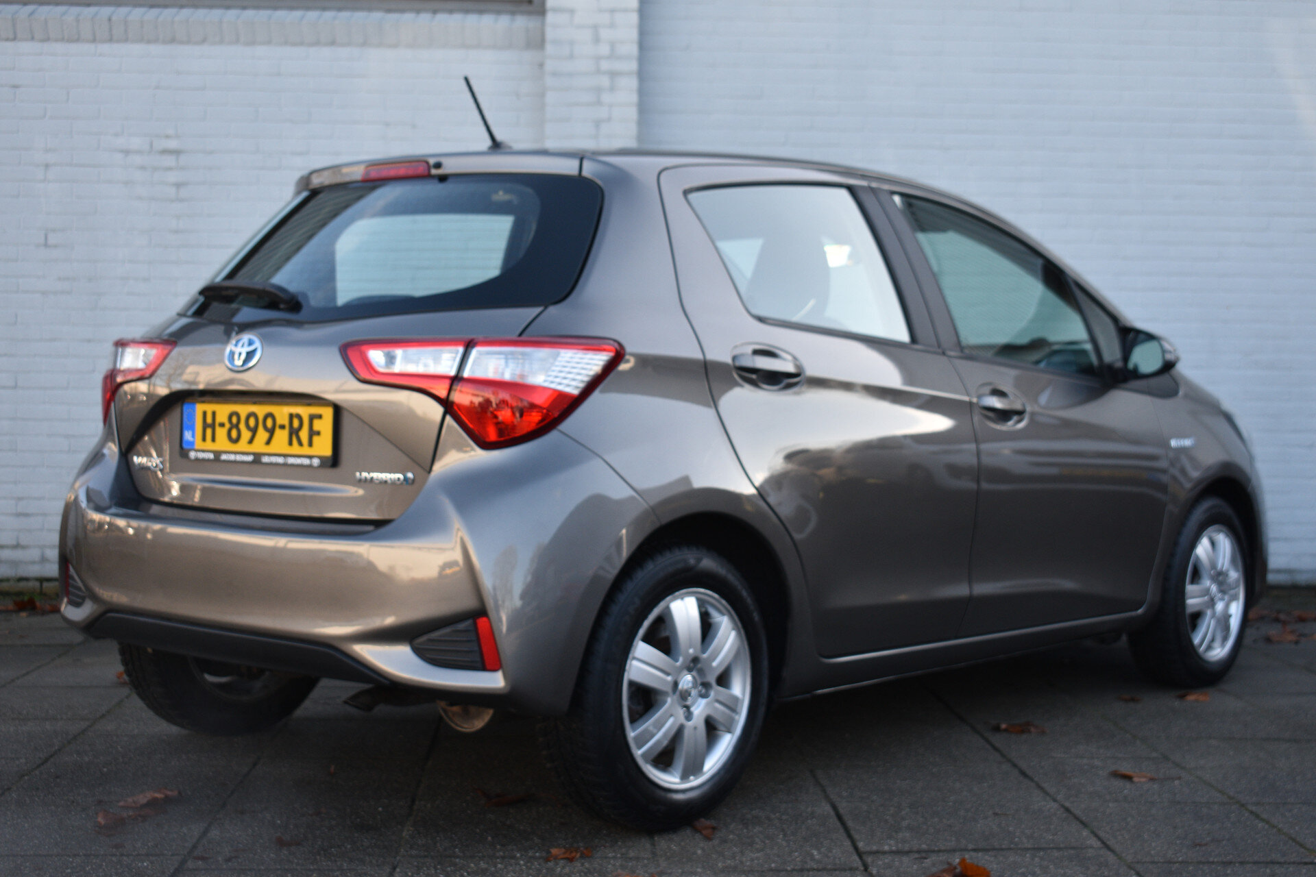 Toyota Yaris 1.5 Hybrid Design Sport Limited Automaat 100pk - Afbeelding 3