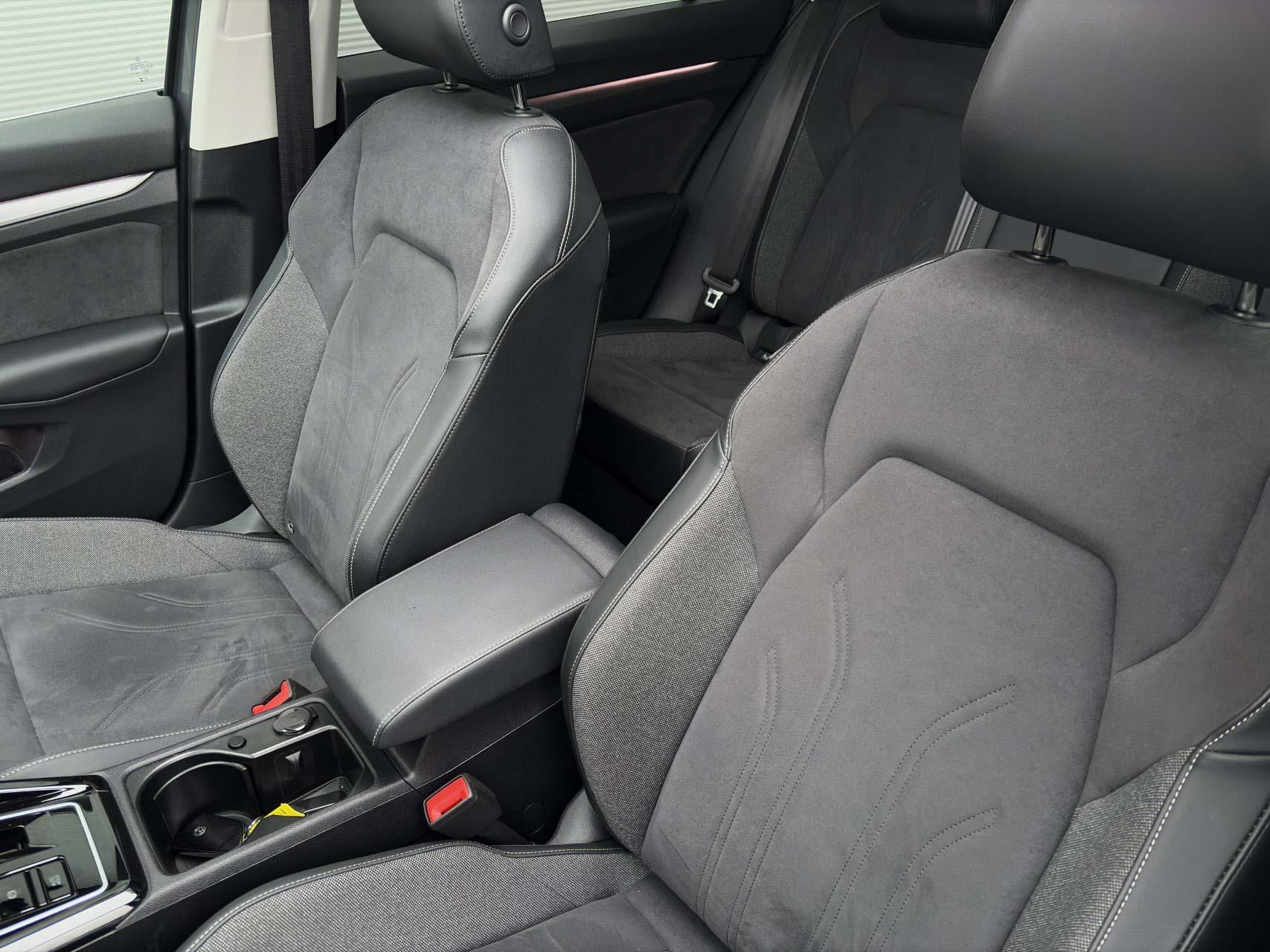 Volkswagen Golf Variant 1.5 eTSI 150pk DSG Life Edition - Afbeelding 4