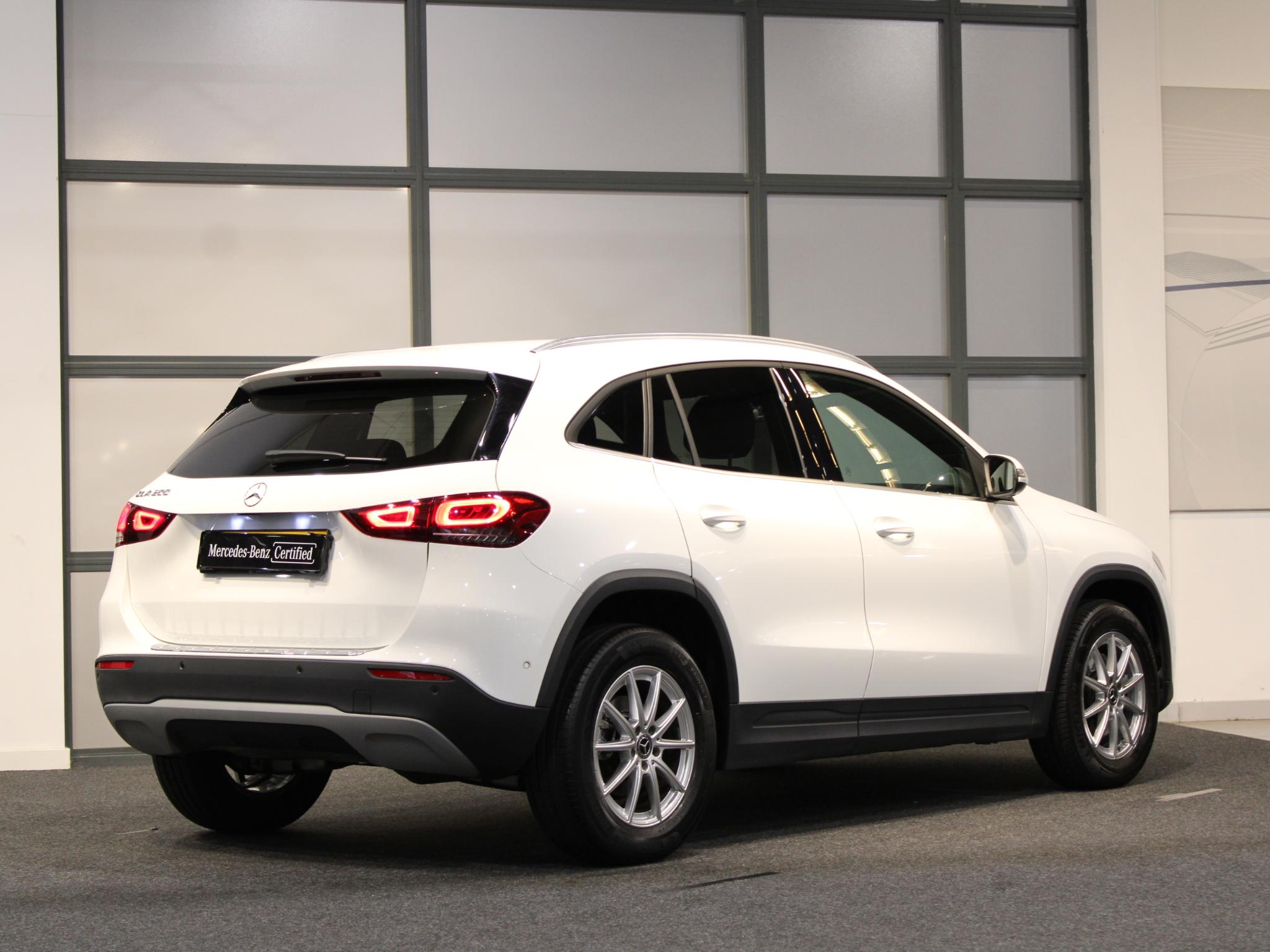 Mercedes-Benz GLA 200 Progressive - Afbeelding 2