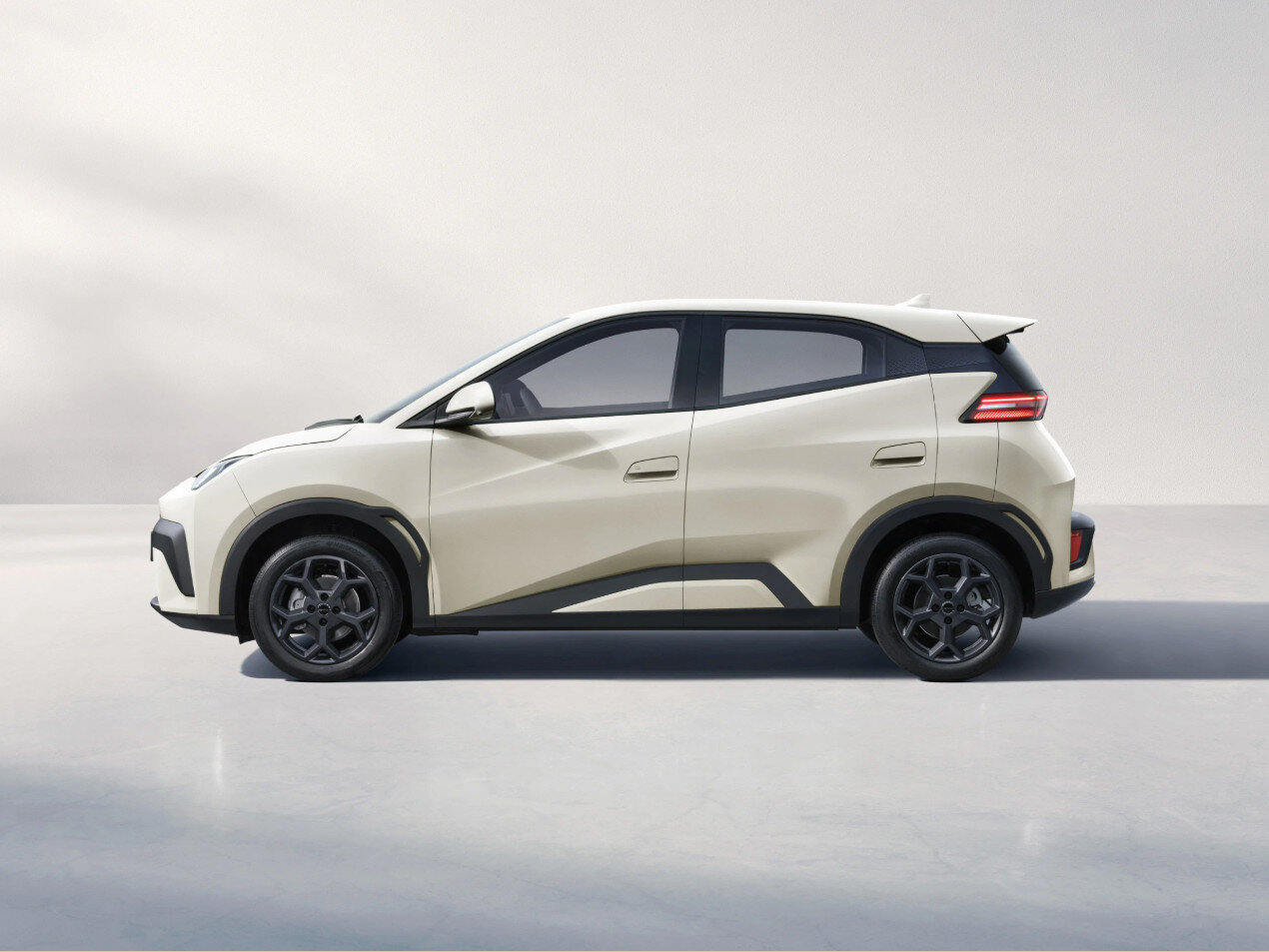 BYD  DOLPHIN SURF Boost 43 kWh - Afbeelding 2