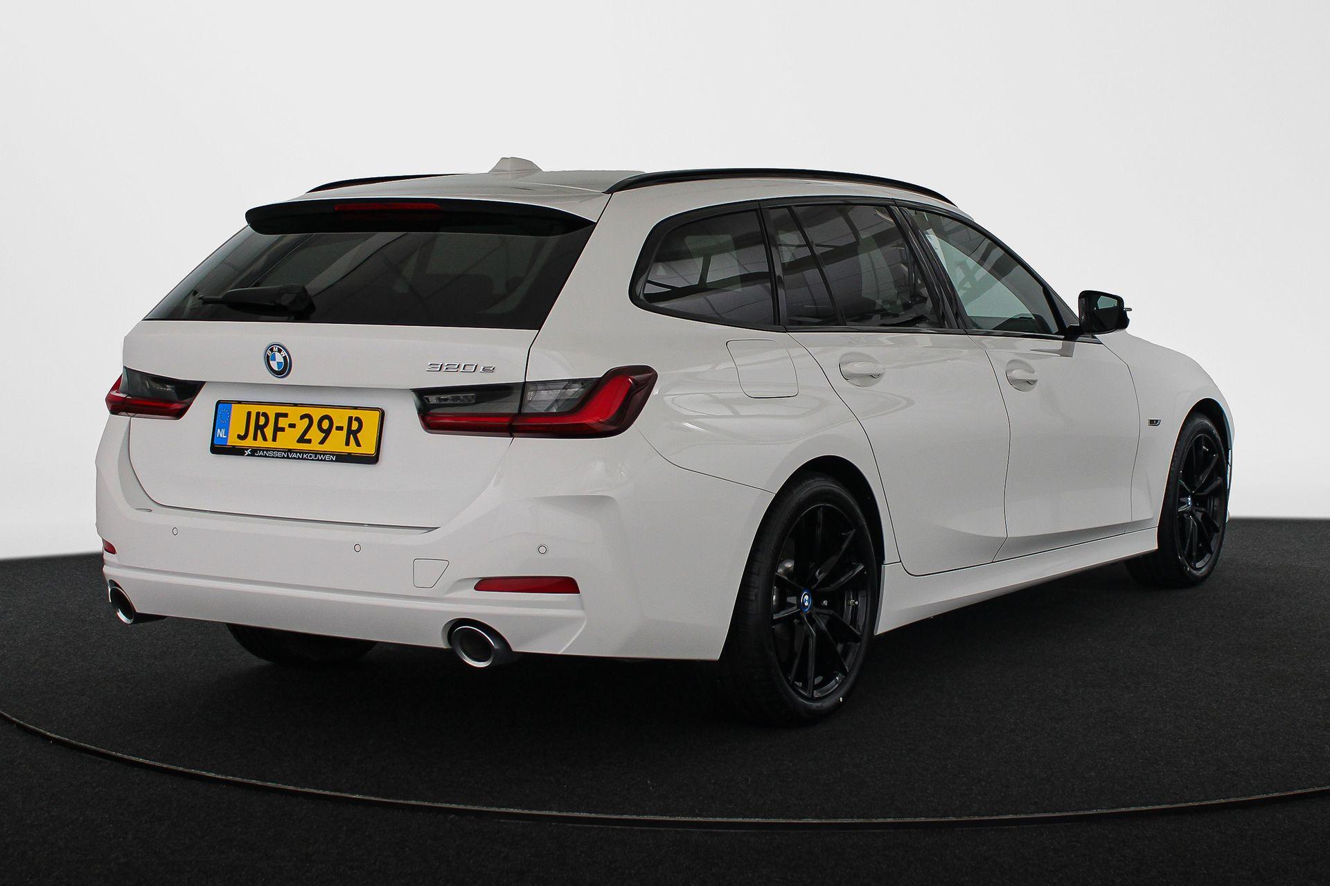 BMW 3 Serie Touring 320e - Afbeelding 3