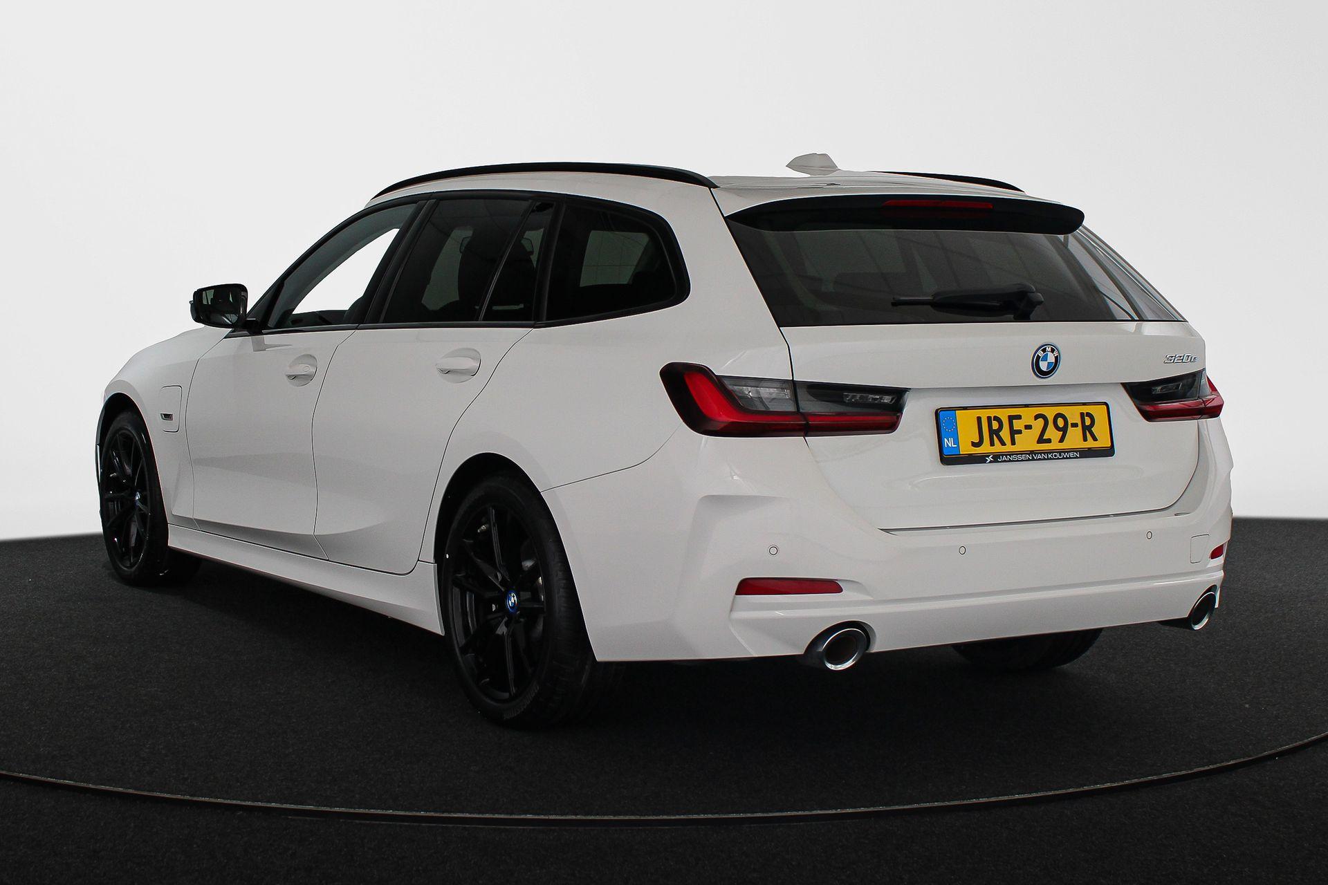 BMW 3 Serie Touring 320e - Afbeelding 4