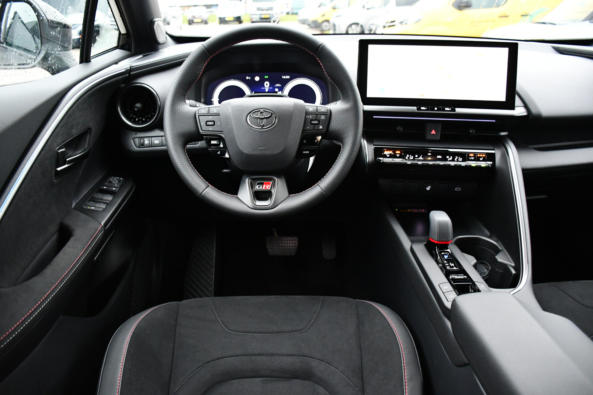 Toyota C-HR 2.0 Plug-in Hybrid 220 Black Edition Automaat 223pk - Afbeelding 2