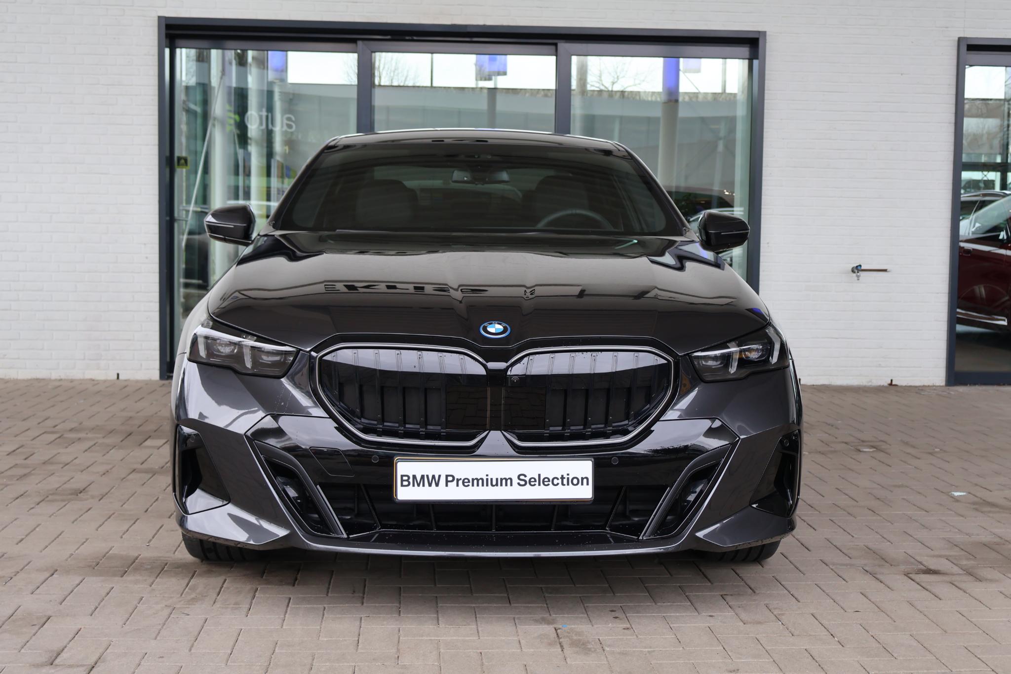 BMW 5 Serie 530e Sedan - Afbeelding 3