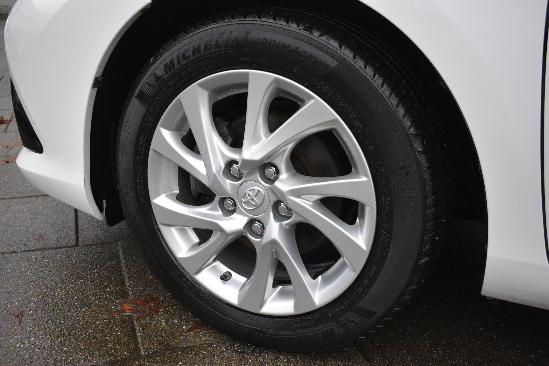 Toyota Auris 1.8 Hybrid Aspiration Automaat 100pk - Afbeelding 2