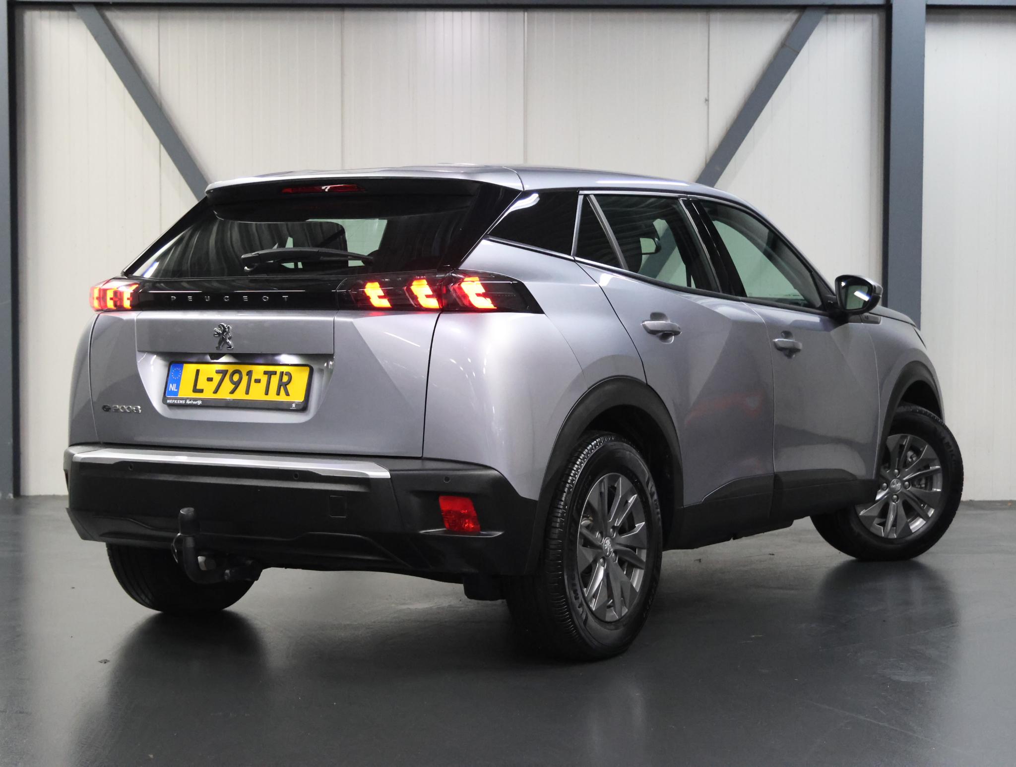 Peugeot e-2008 EV Blue Lease Active 50 kWh 136PK - Afbeelding 3