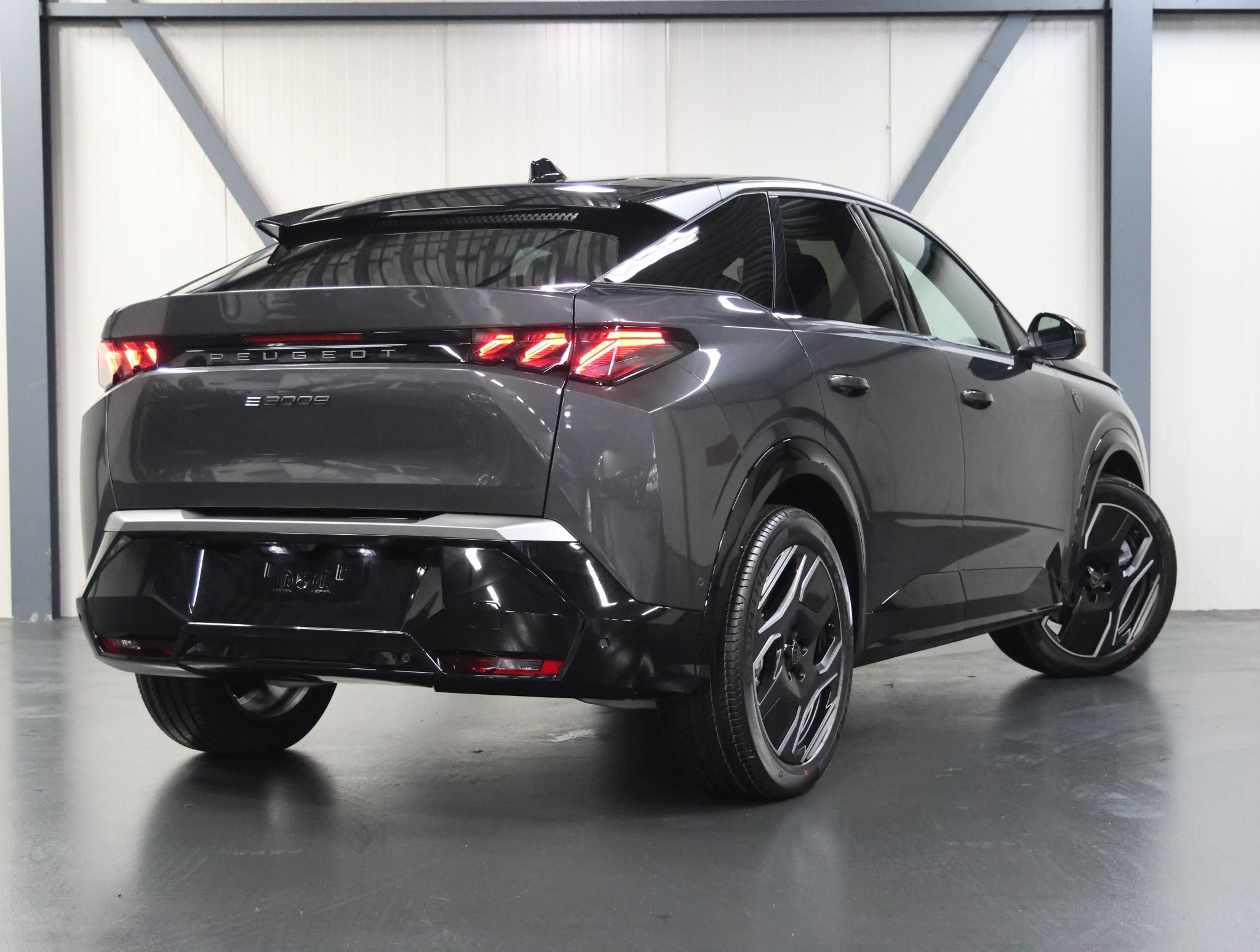 Peugeot e-3008 GT Exclusive 210PK 73 kWh - Afbeelding 3
