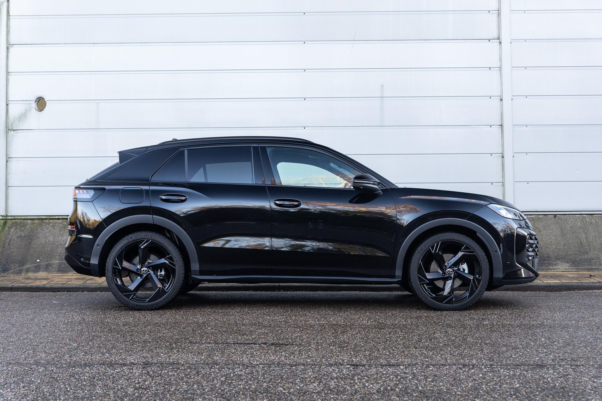 Volkswagen T-Roc 1.5 eTSI 150pk DSG R-Line First Edition - Afbeelding 3