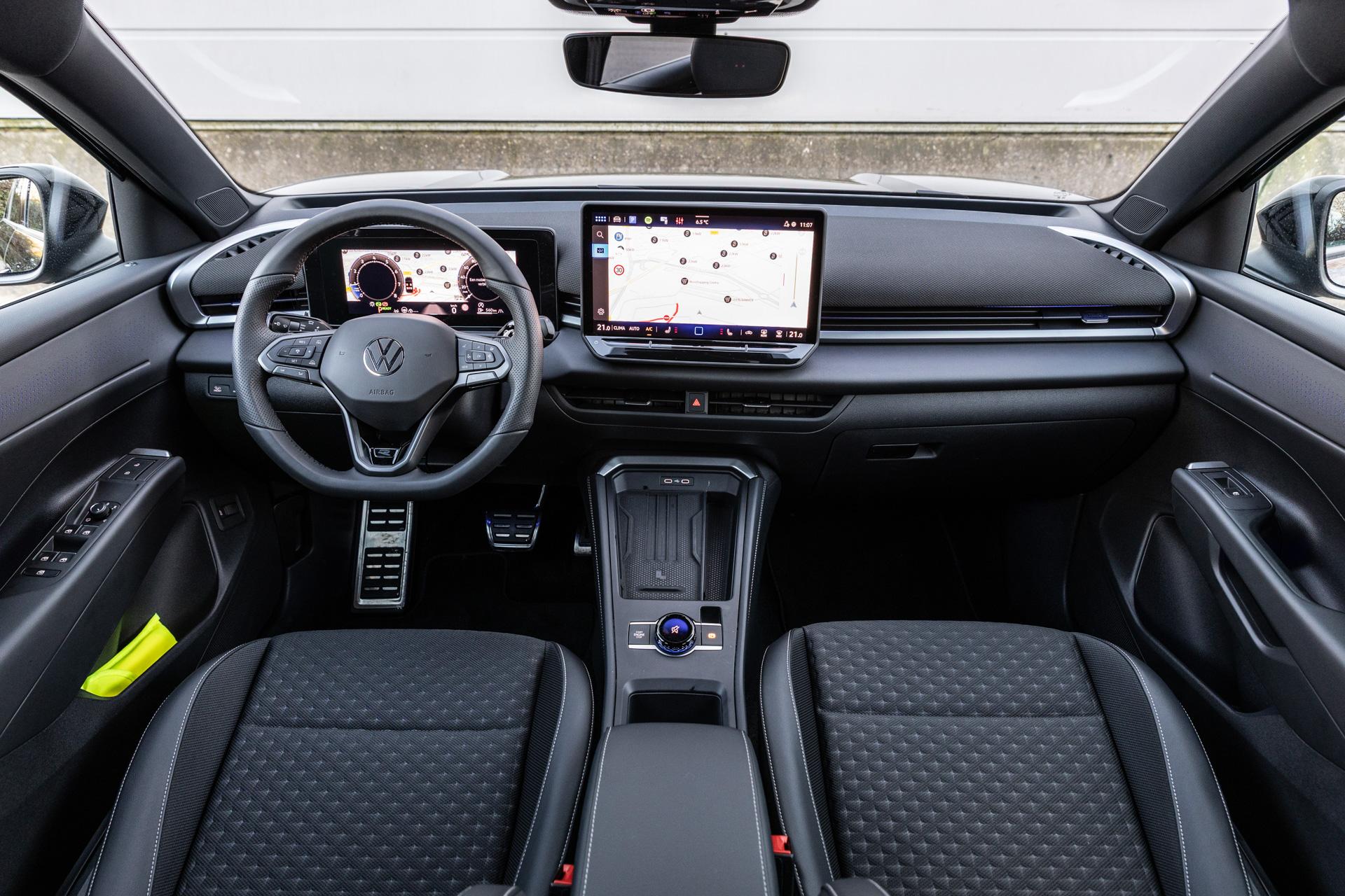 Volkswagen T-Roc 1.5 eTSI 150pk DSG R-Line First Edition - Afbeelding 5