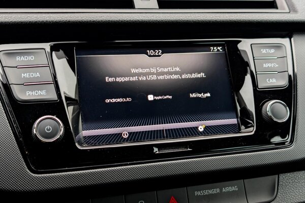 Apple Carplay/Android Auto