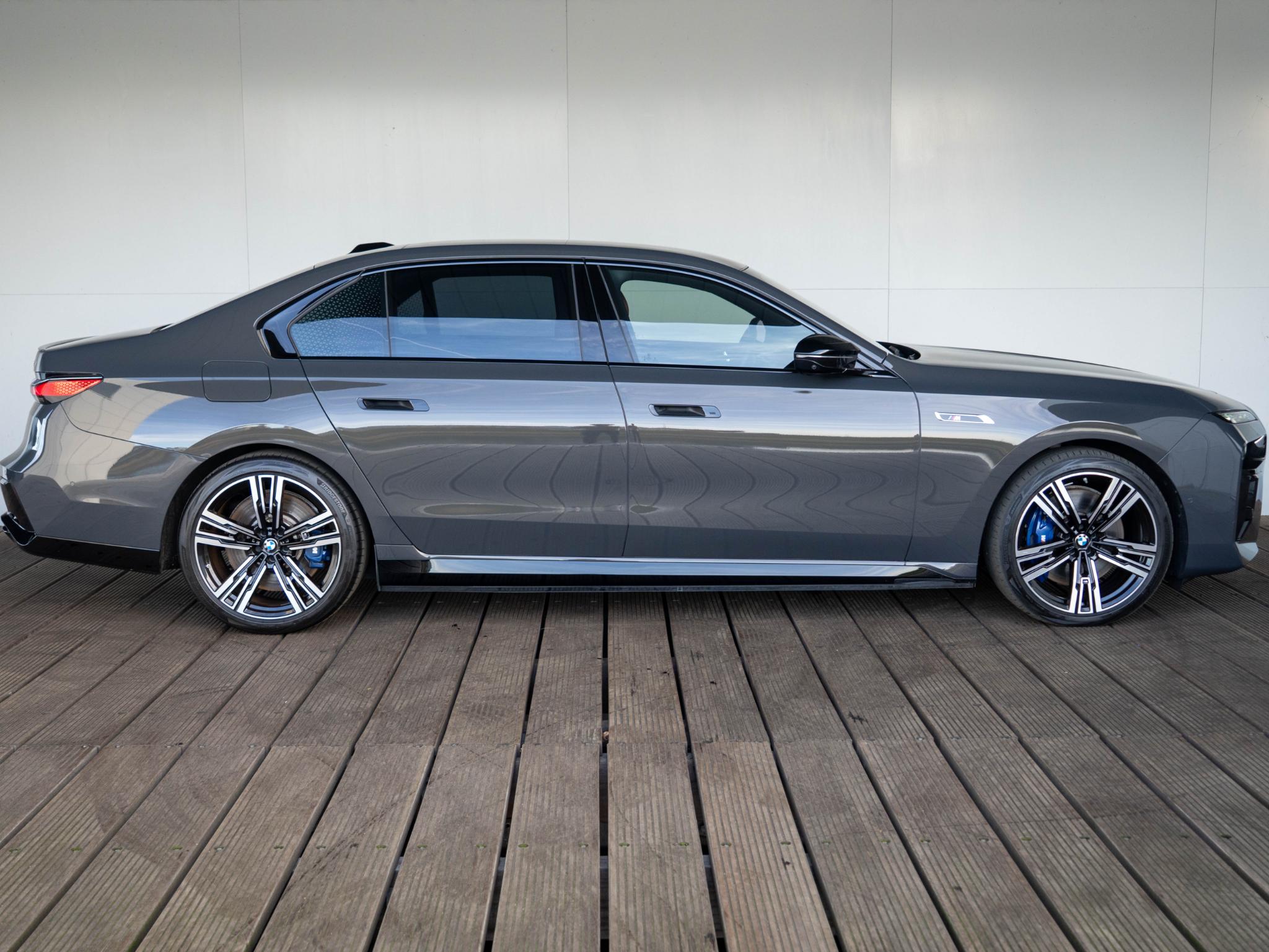 BMW 7 Serie M760e xDrive - Afbeelding 4