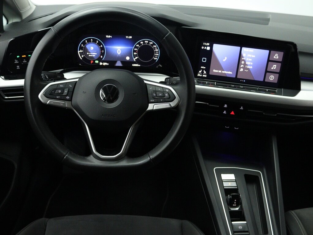 Volkswagen Golf 1.0 eTSI Life Business | Navigatie | Camera | Adaptive cruise - Afbeelding 5