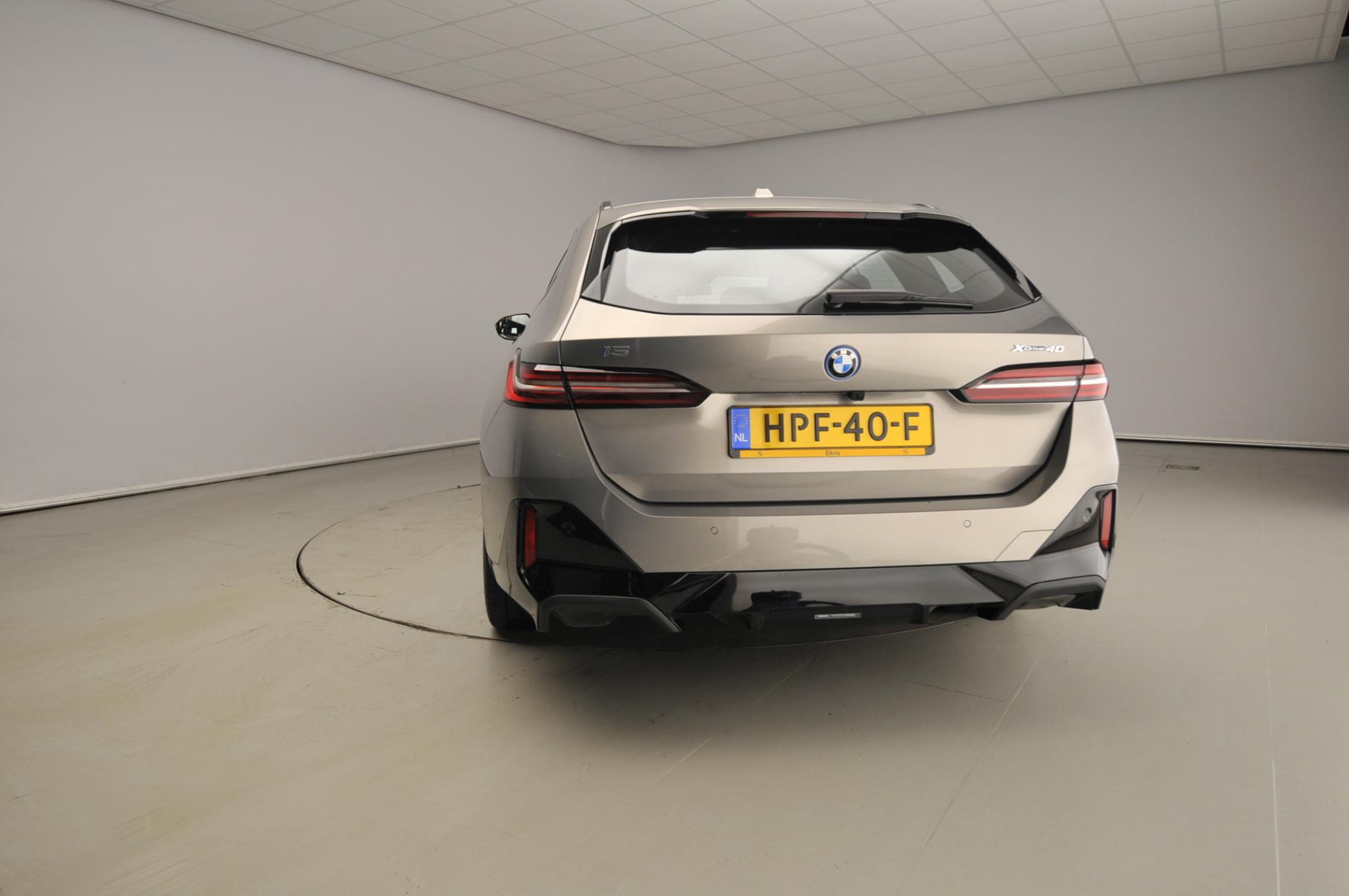BMW i5 Touring xDrive40 - Afbeelding 3