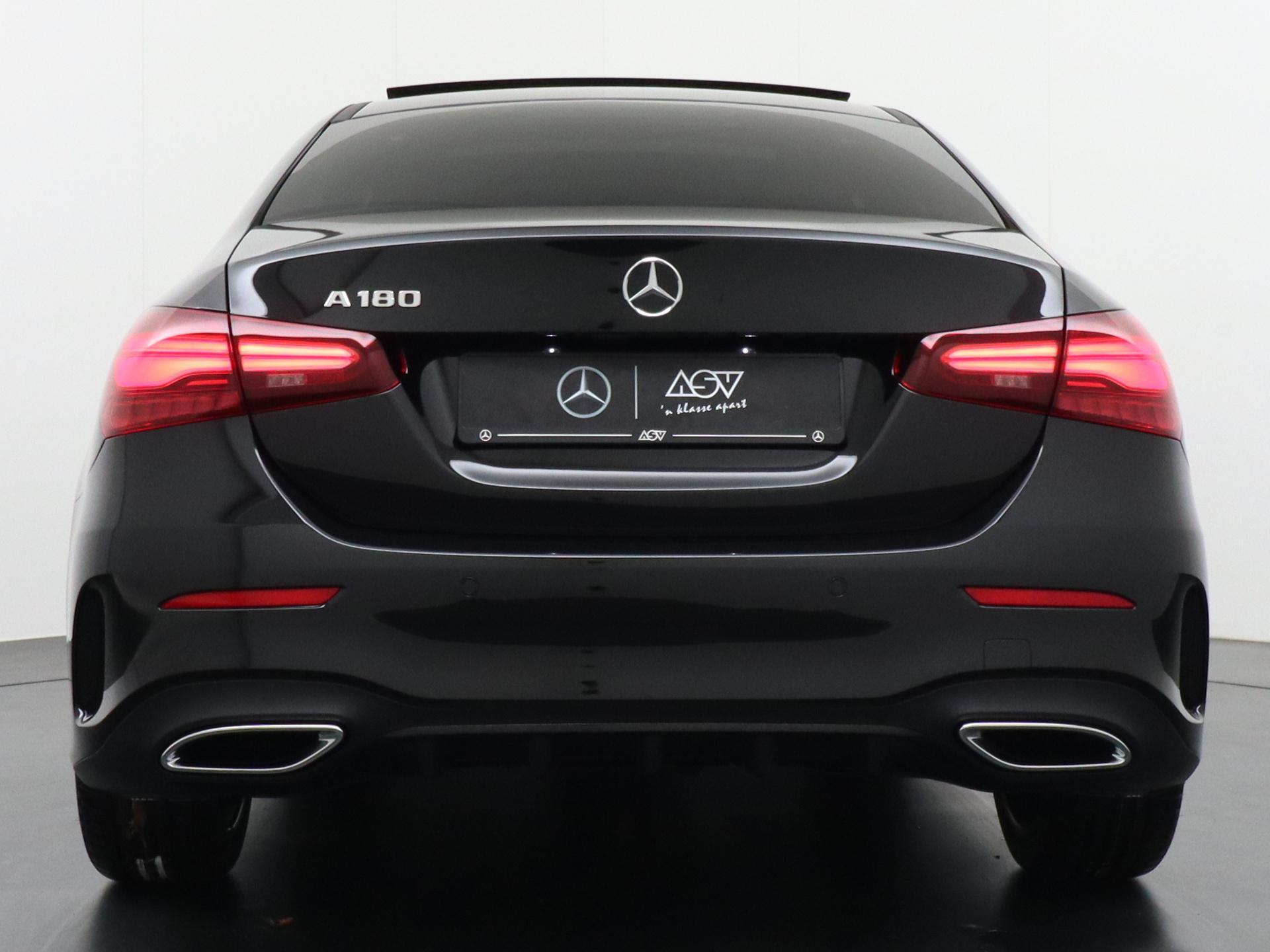 Mercedes-Benz A-klasse 180 Star Edition AMG Line - Afbeelding 4