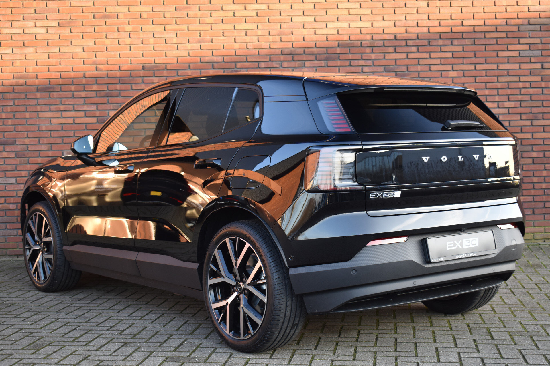 Volvo EX30 Twin Motor Performance 428PK Ultra Europa Sport 69 kWh - Afbeelding 2