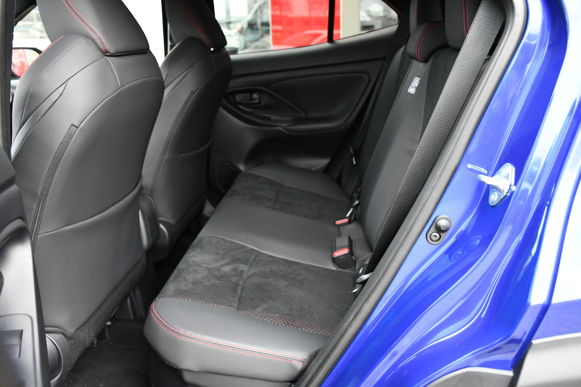 Toyota Yaris Cross 1.5 Hybrid 130 GR Sport 130pk - Afbeelding 4