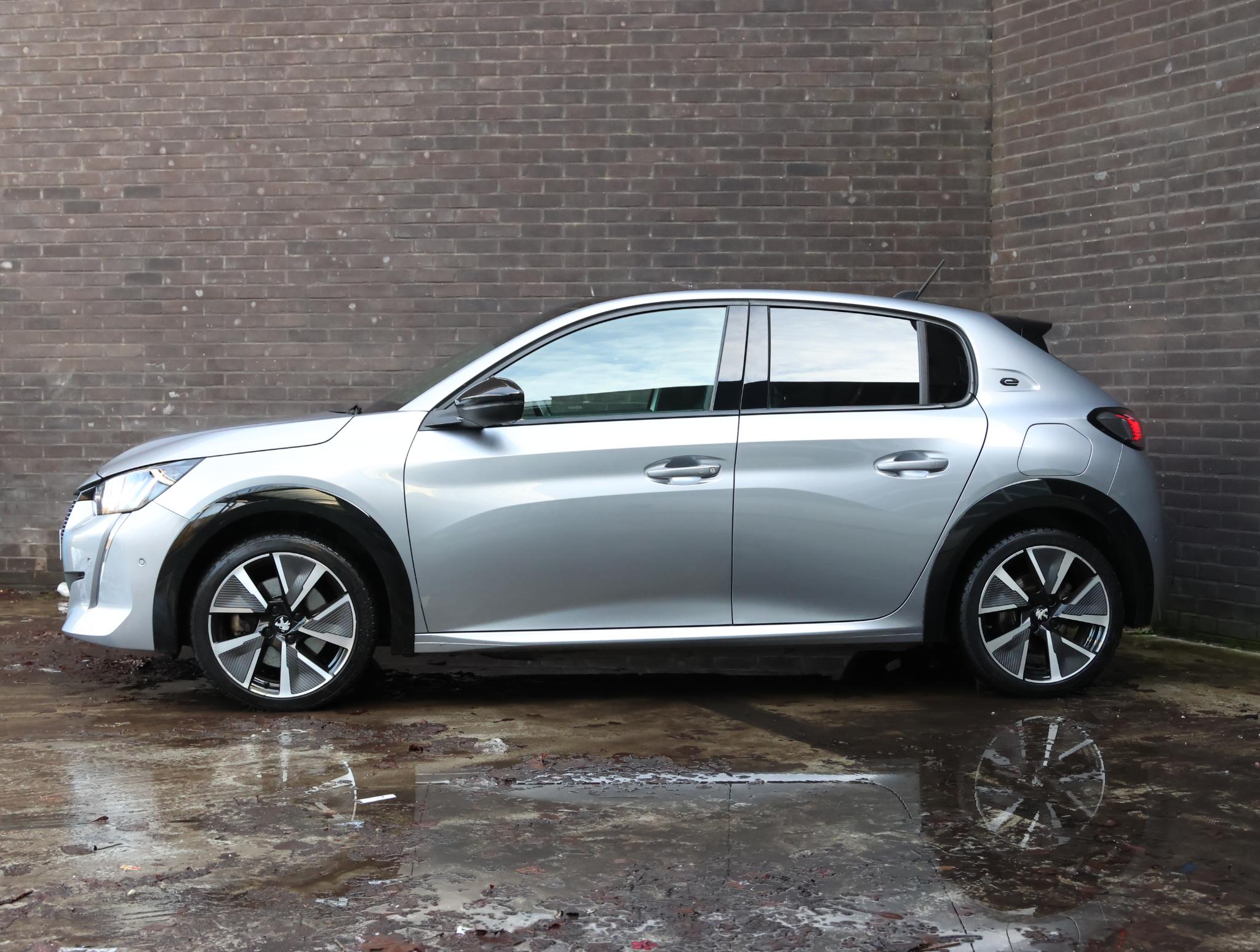 Peugeot e-208 EV GT Première 50kWh 136pk - Afbeelding 2