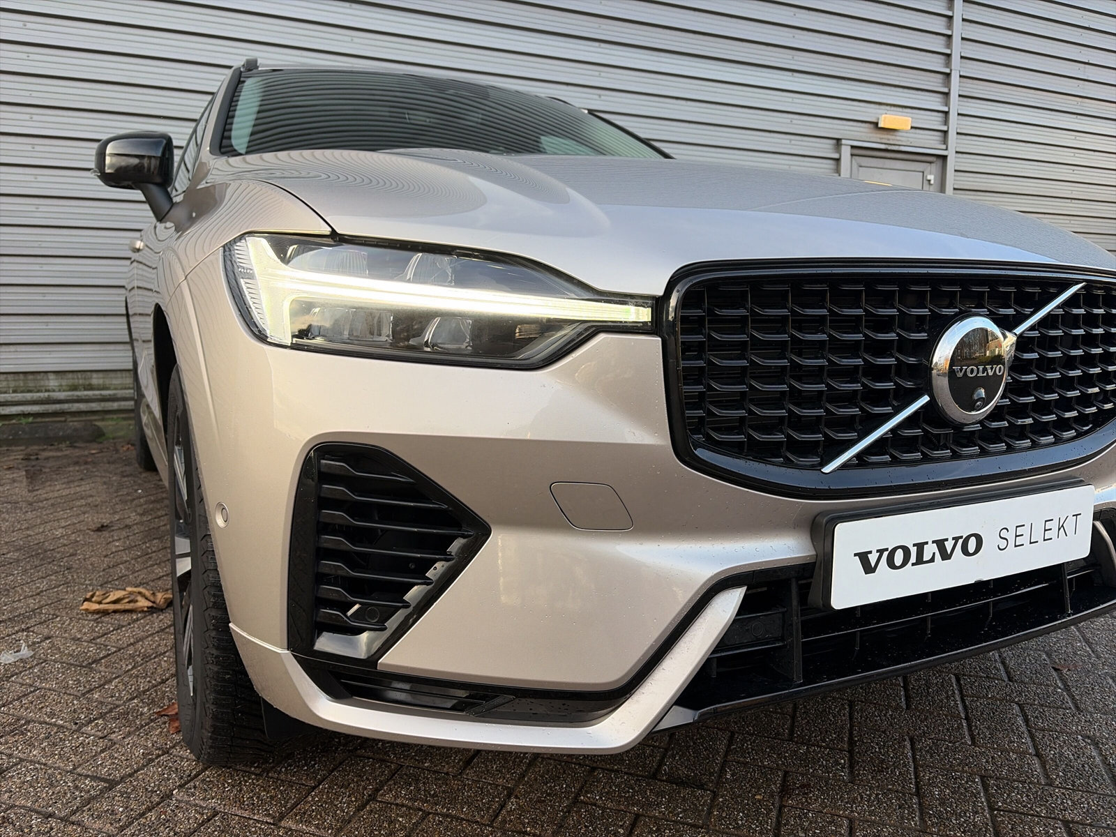 Volvo XC60 2.0 T6 Plug-in hybrid AWD Plus Dark - Afbeelding 4