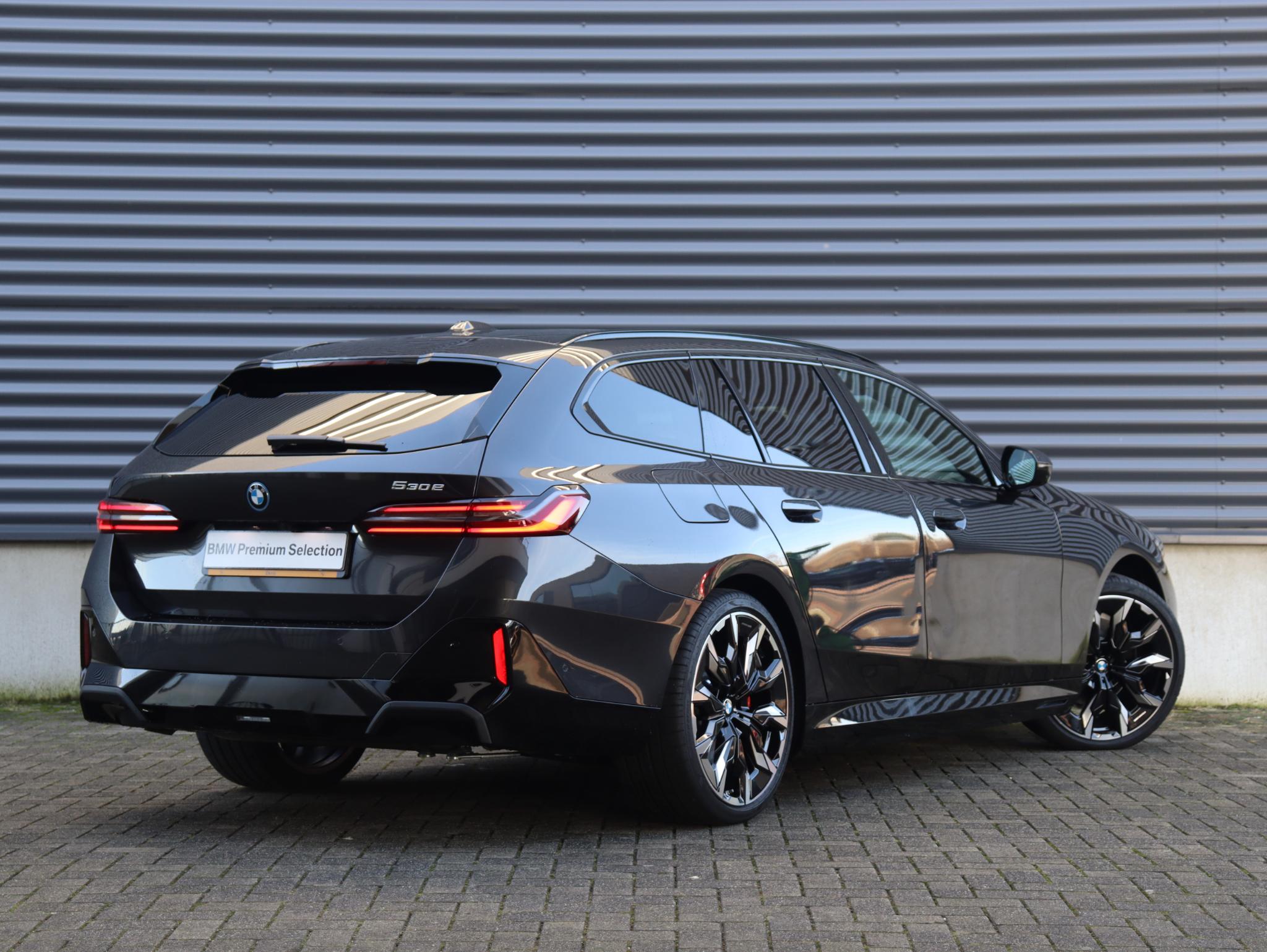 BMW 5 Serie Touring 530e - Afbeelding 2