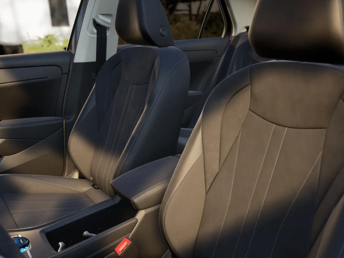 Volkswagen T-Roc Style First Edition 1.5 eTSI 85 kW / 116 PK SUV 7  - Afbeelding 5