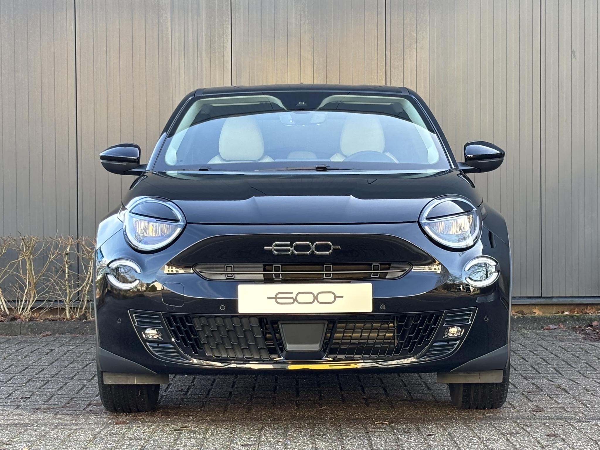 Fiat 600 600e 54 kWh La Prima - Afbeelding 2