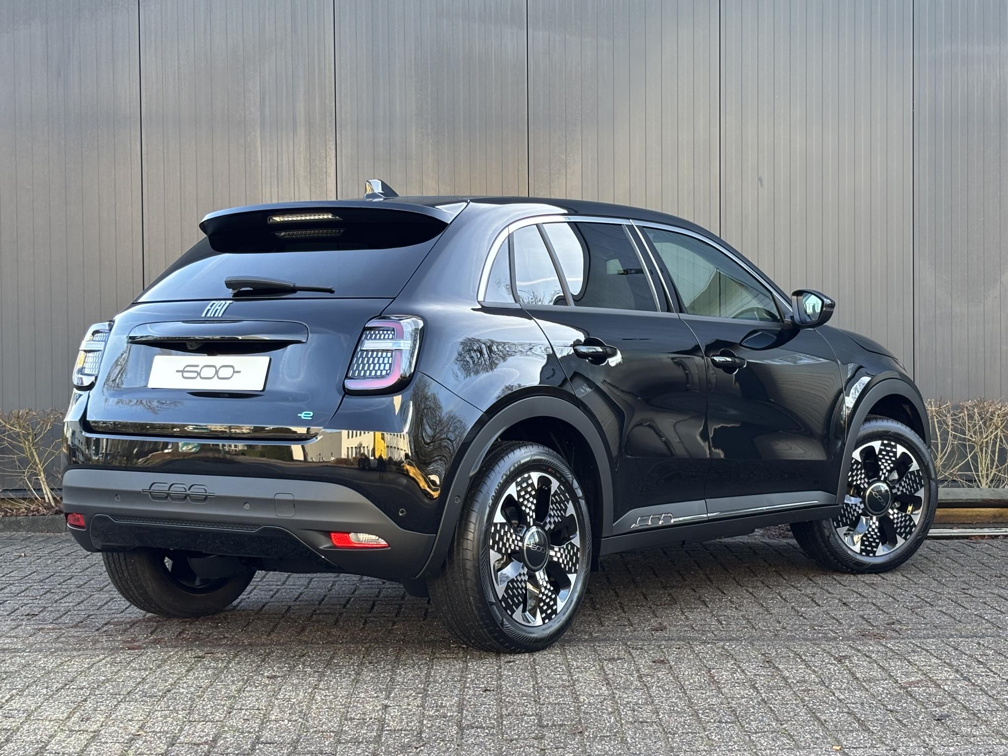 Fiat 600 600e 54 kWh La Prima - Afbeelding 3