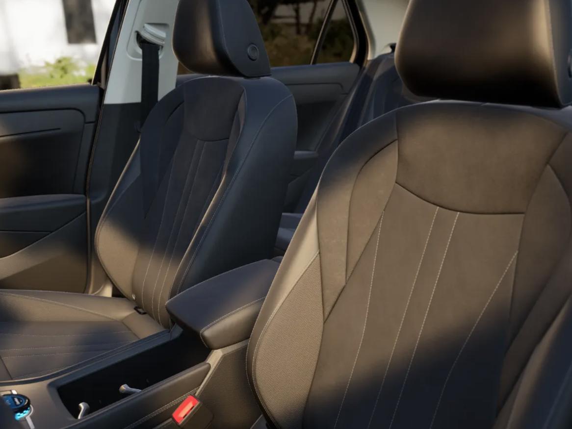 Volkswagen T-Roc Life First Edition 1.5 eTSI 85 kW / 116 PK SUV 7 v - Afbeelding 5