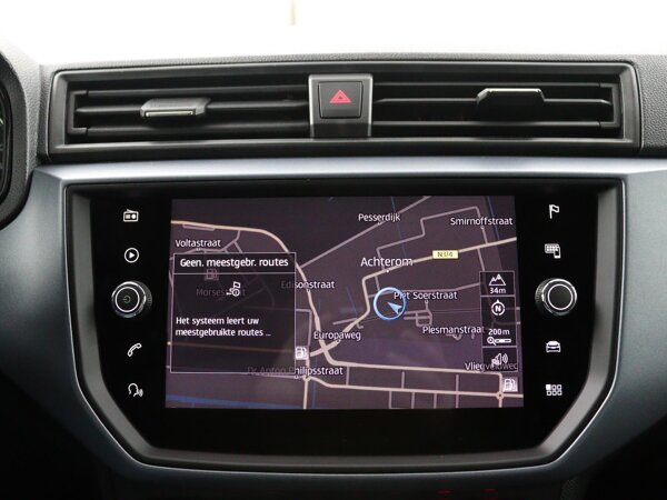 Media System Navi 8 inch met touchscreen in kleur