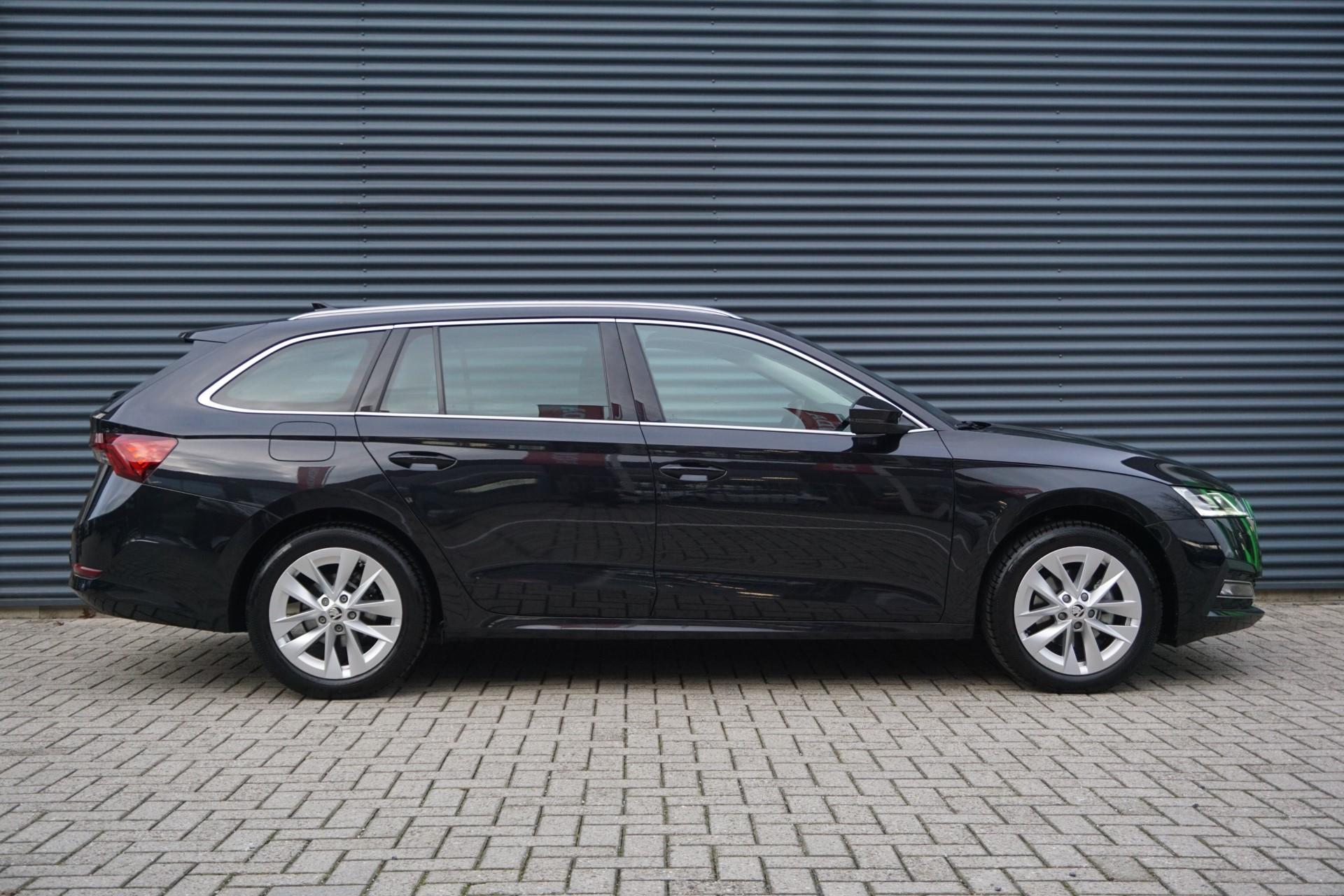 Skoda Octavia Combi 1.5 TSI 150pk First Edition - Afbeelding 3