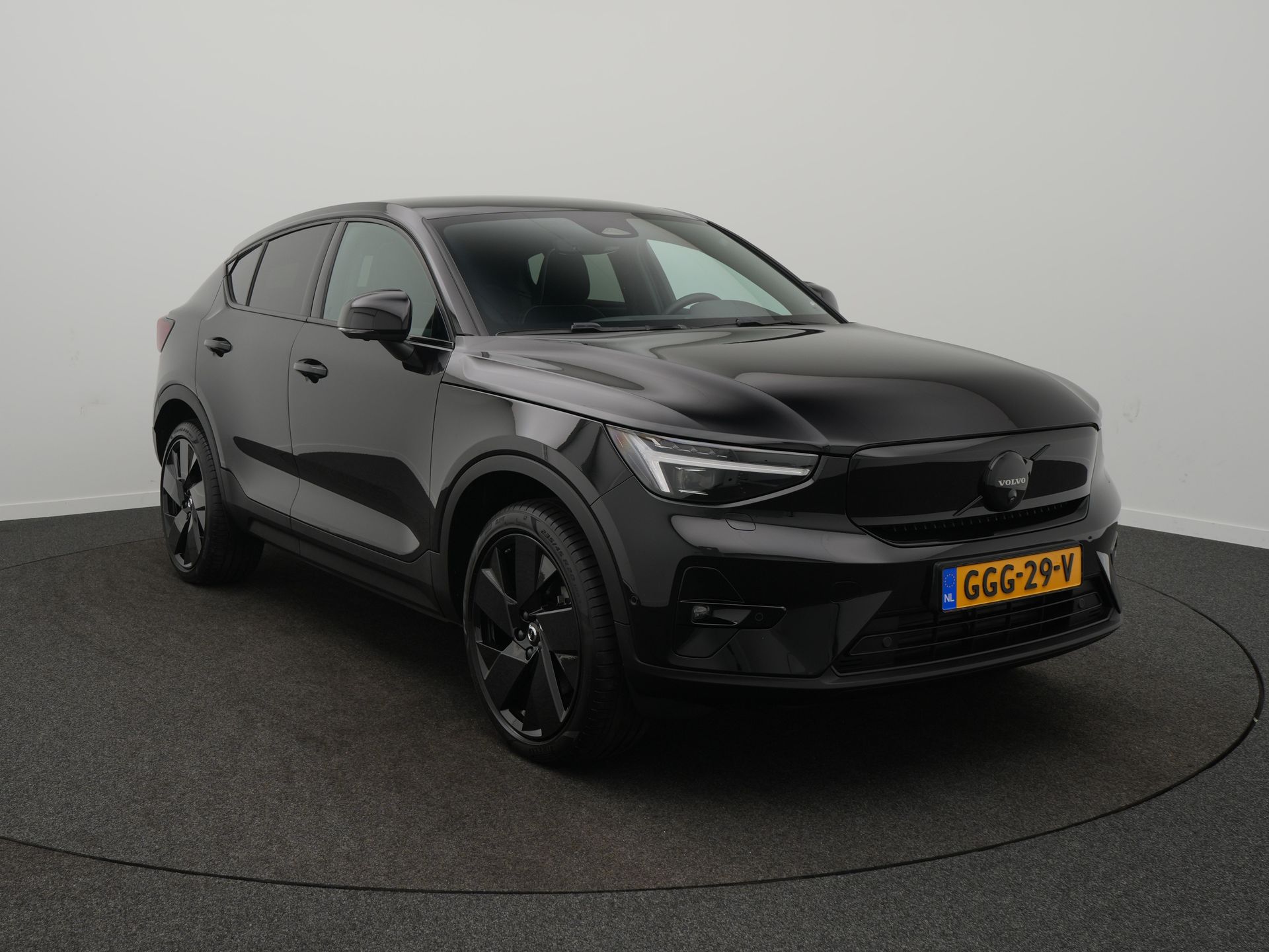 Volvo EC40 Single Motor Extended Range Ultra Black Edition 82 kWh - Occasional Lease vanaf €869 p/m - Afbeelding 3