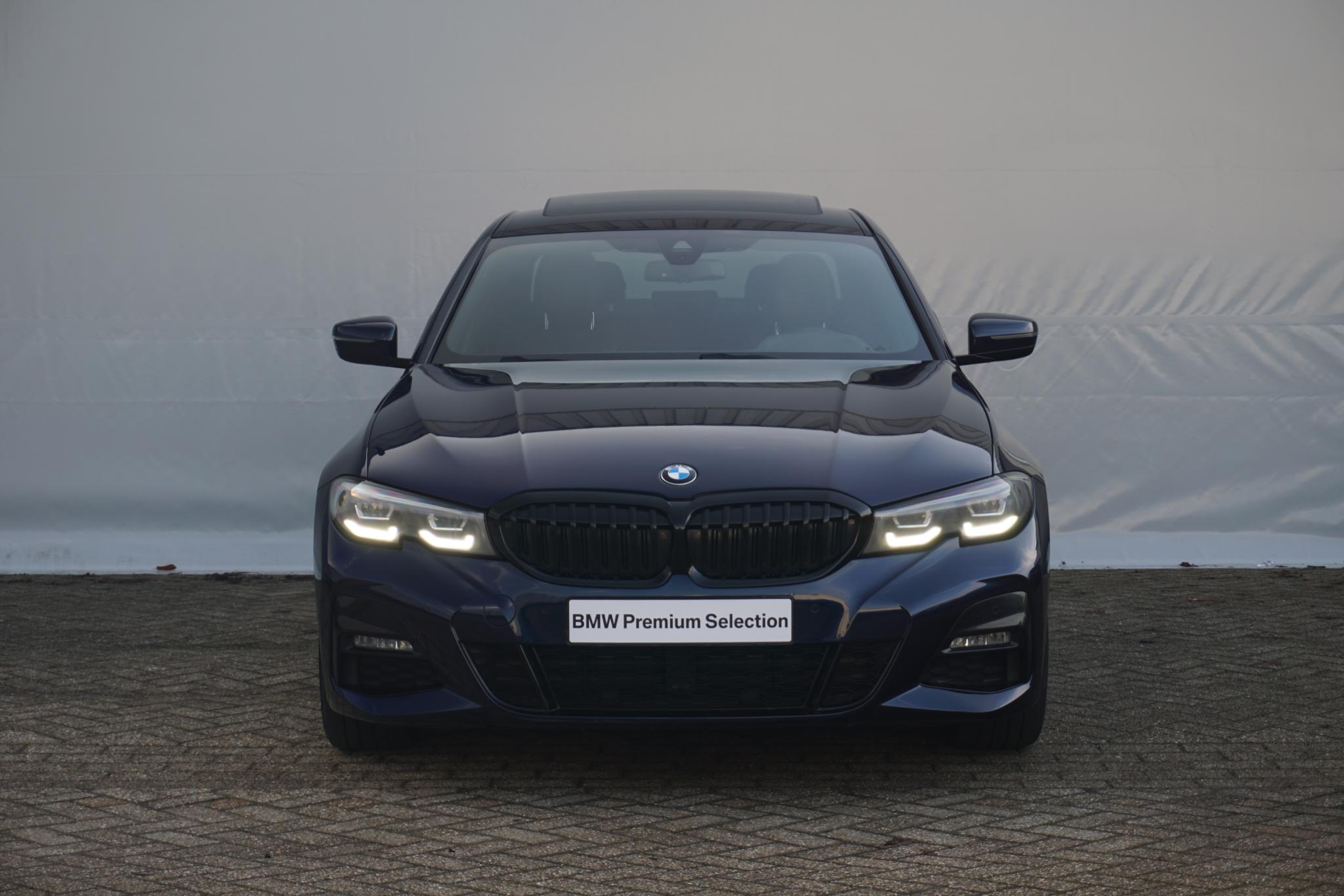 BMW 3 Serie Sedan 320i - Afbeelding 3