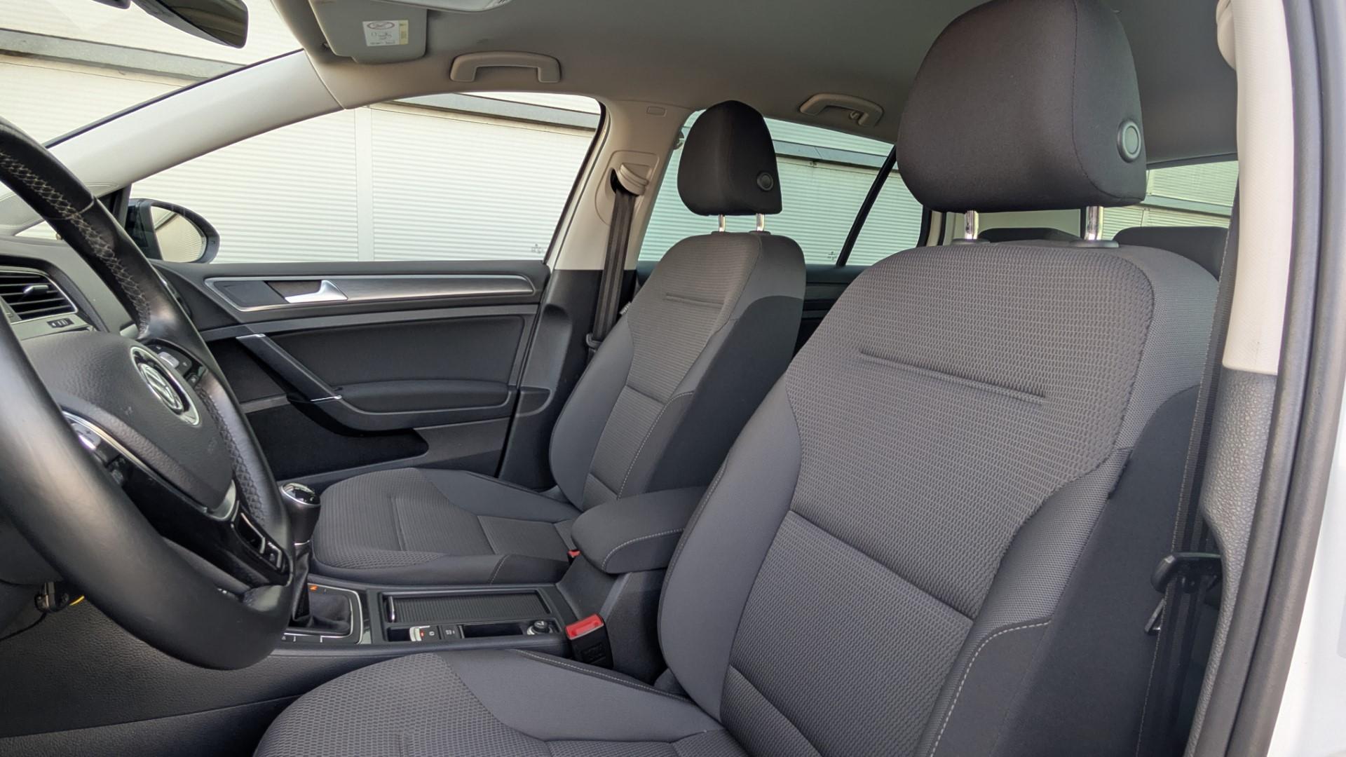 Volkswagen Golf 1.5 TSI 150pk Comfortline Business R - Afbeelding 4