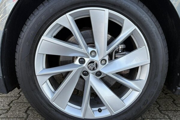 lichtmetalen velgen 20" lichtmetalen velgen 20"