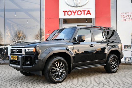 Toyota Land Cruiser 2.8 D-4D Standard Roof Window Van First Edition Limited Automaat 206pk