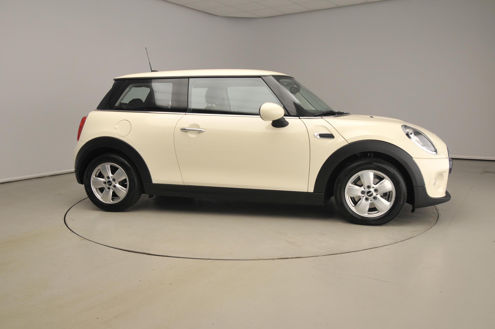 MINI 3-Deurs Cooper - Afbeelding 4