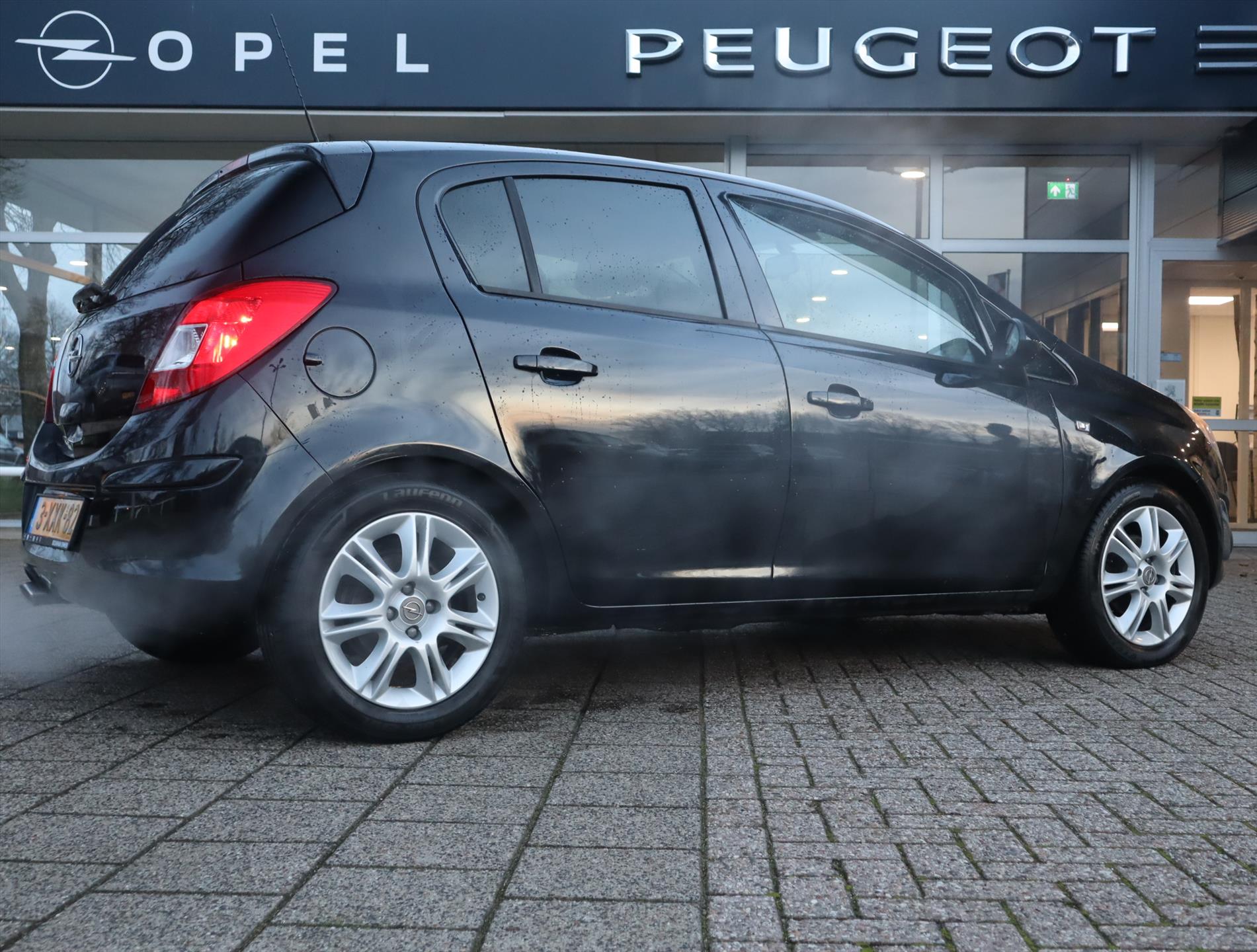 Opel Corsa BlitZ 5-Drs 1.2-16V 85pk, Rijklaarprijs, Climate control Cruise control Navigatie - Afbeelding 4