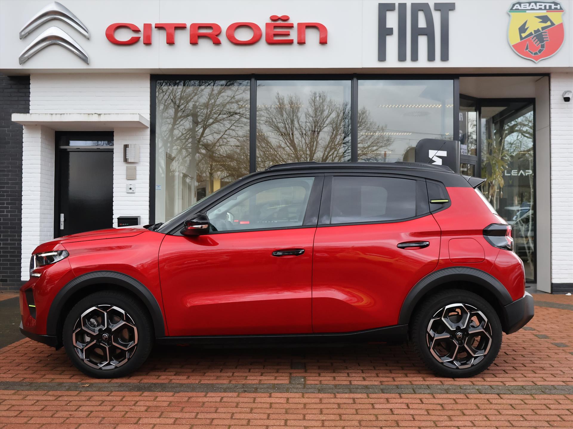 Citroën ë-C3 Elektrisch 113PK 44kWh Comfort Range Max, Rijklaarprijs | Camera | Navigatie | 11kW 3 Fasen | DAB+ - Afbeelding 2